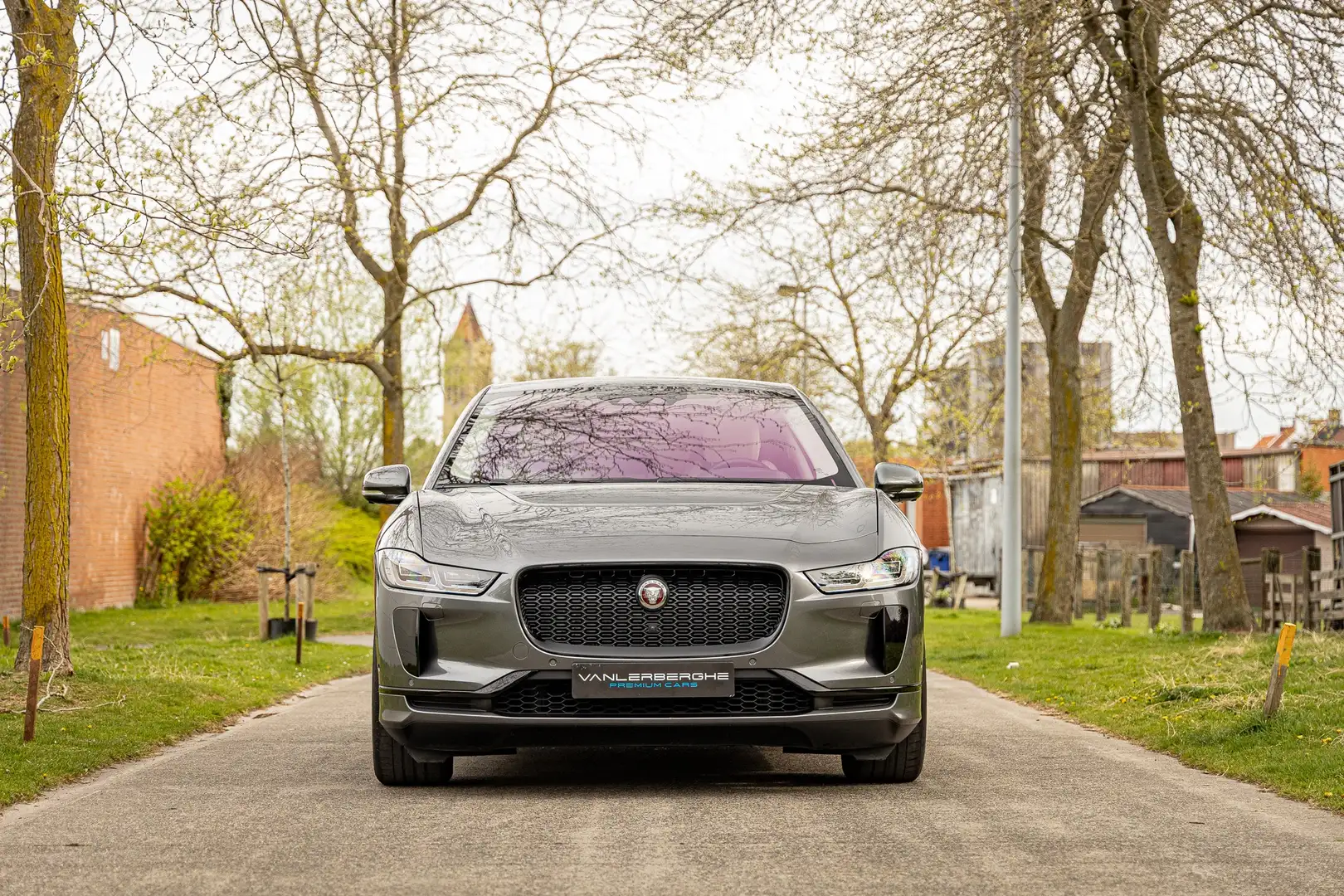 Jaguar I-Pace EV400 HSE * ACC * Luchtvering * HUD * 360 * MATRIX Grijs - 2