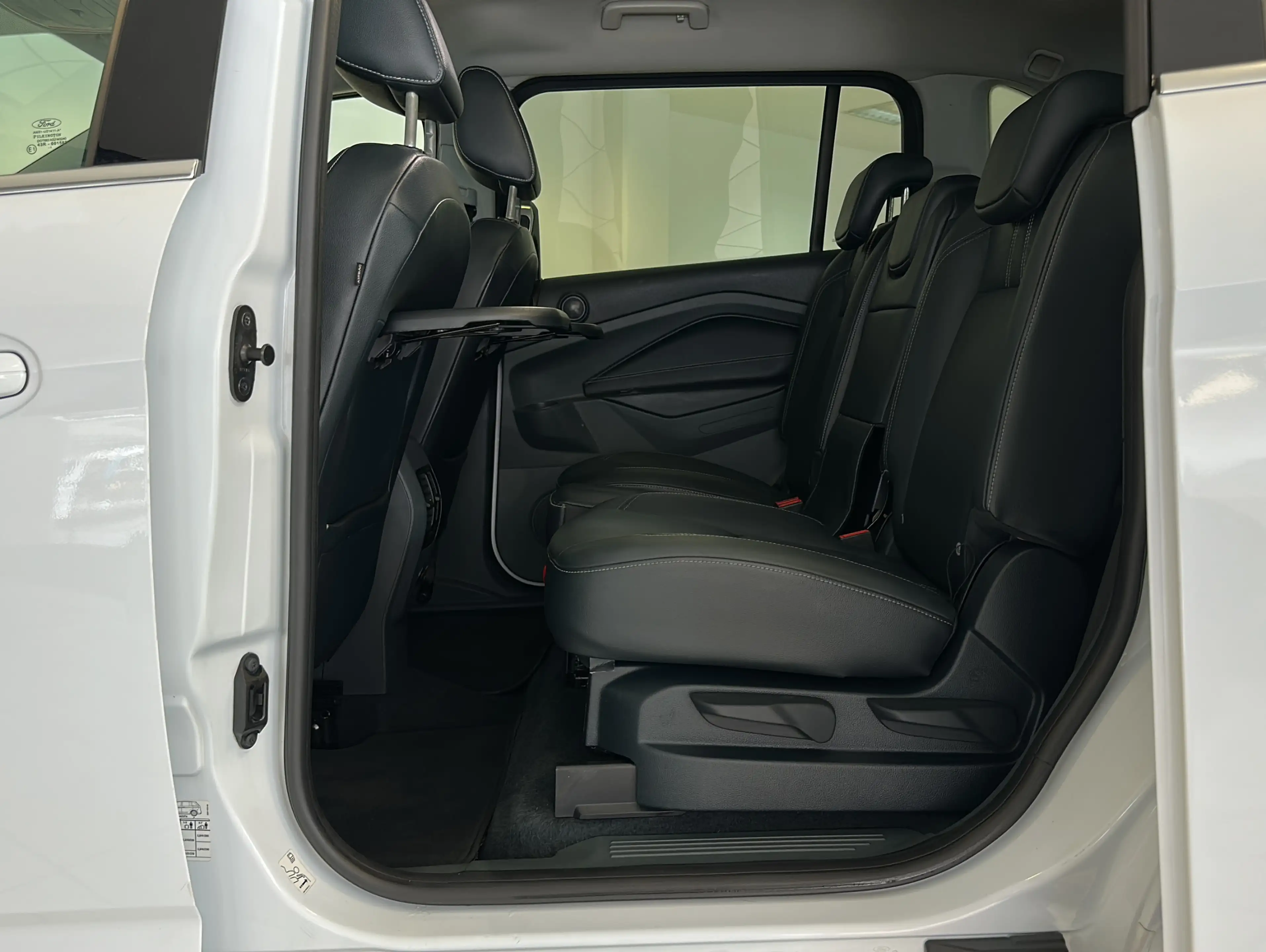 Ford Grand C-Max Titanium|7-Sitzer|Leder|SHZ|Klimaauto|AHK| — photo 13