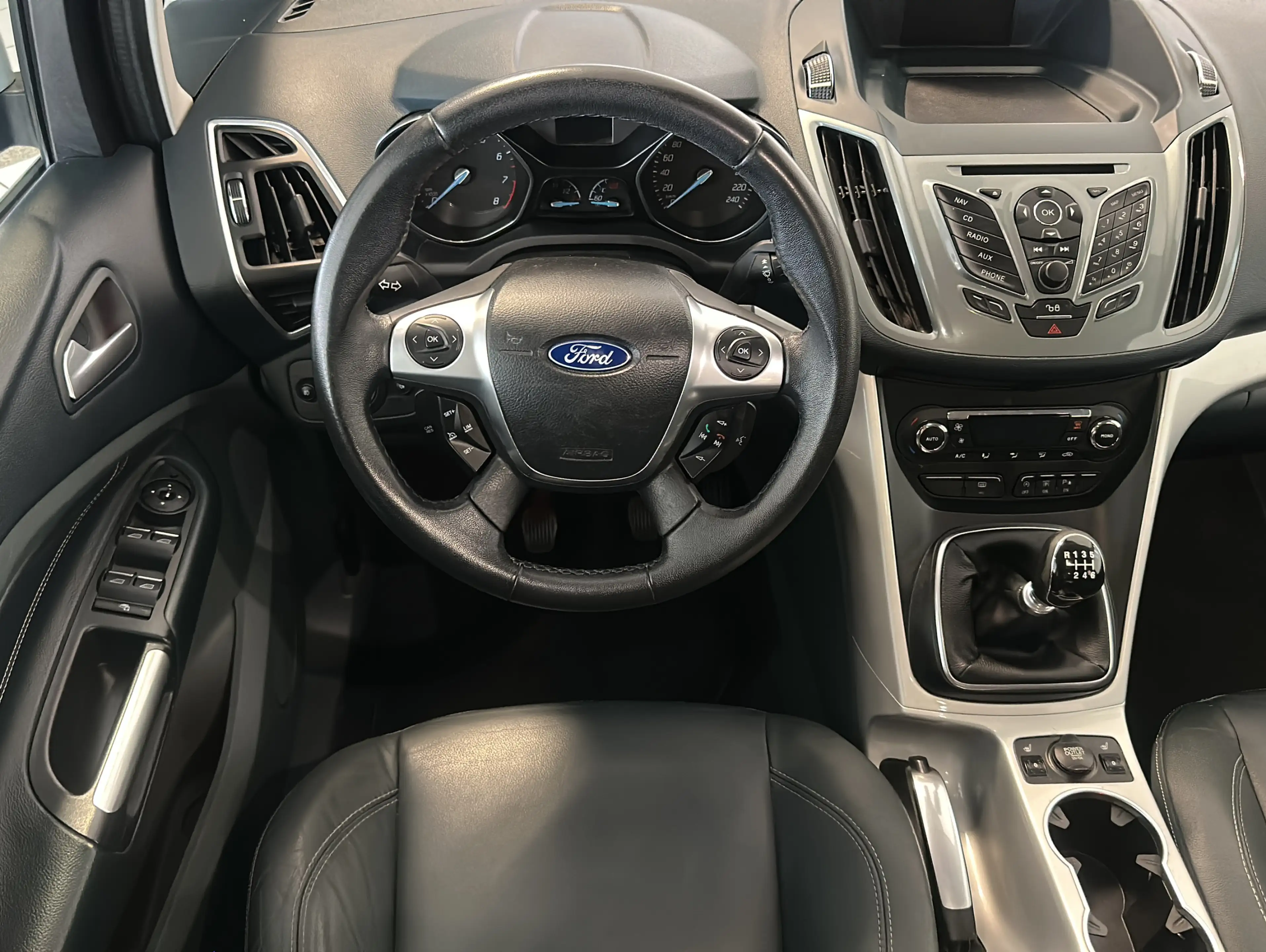 Ford Grand C-Max Titanium|7-Sitzer|Leder|SHZ|Klimaauto|AHK| — photo 10