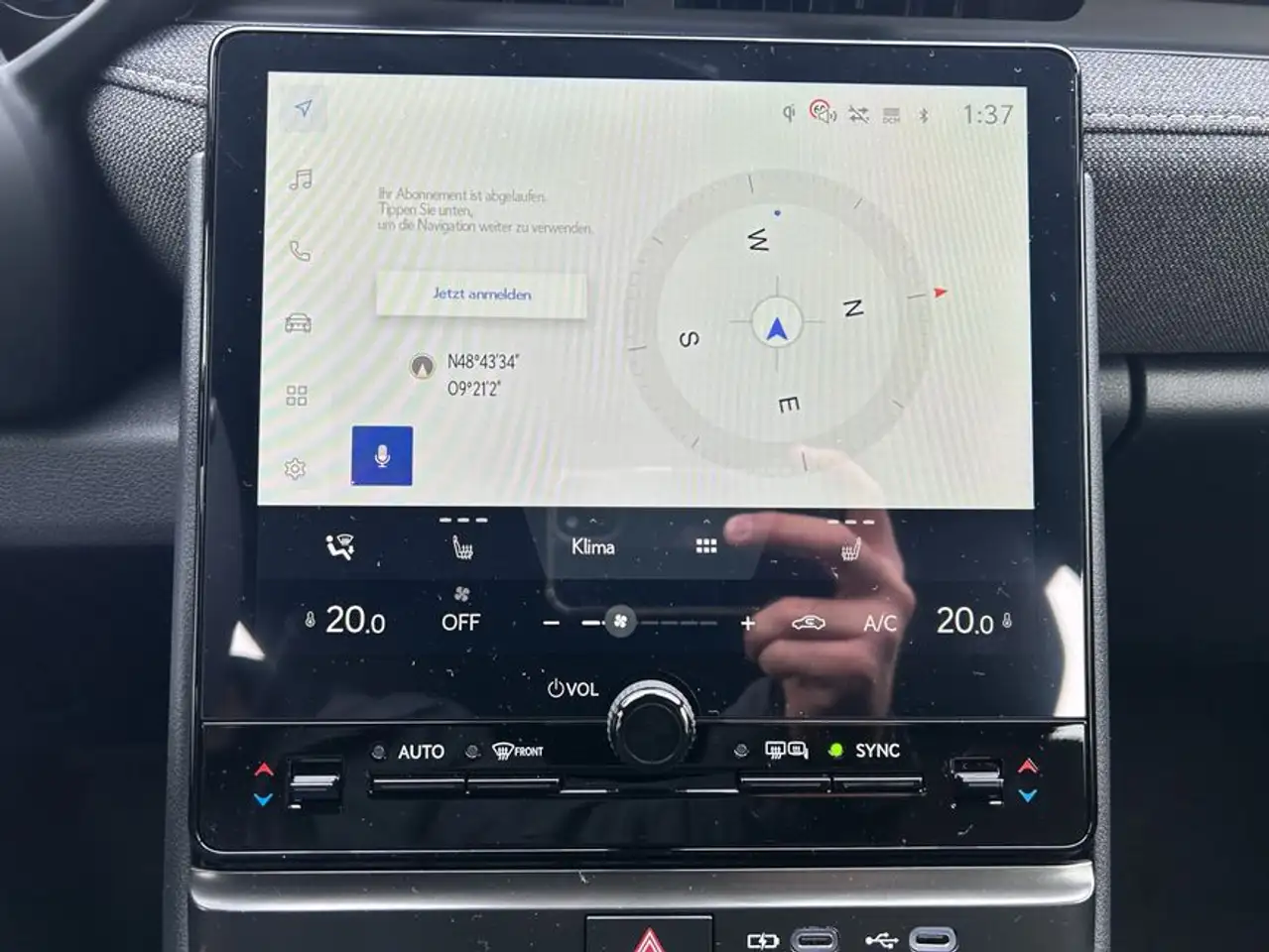 Lexus LBX 1.5 Hybrid e-CVT (136PS) 13