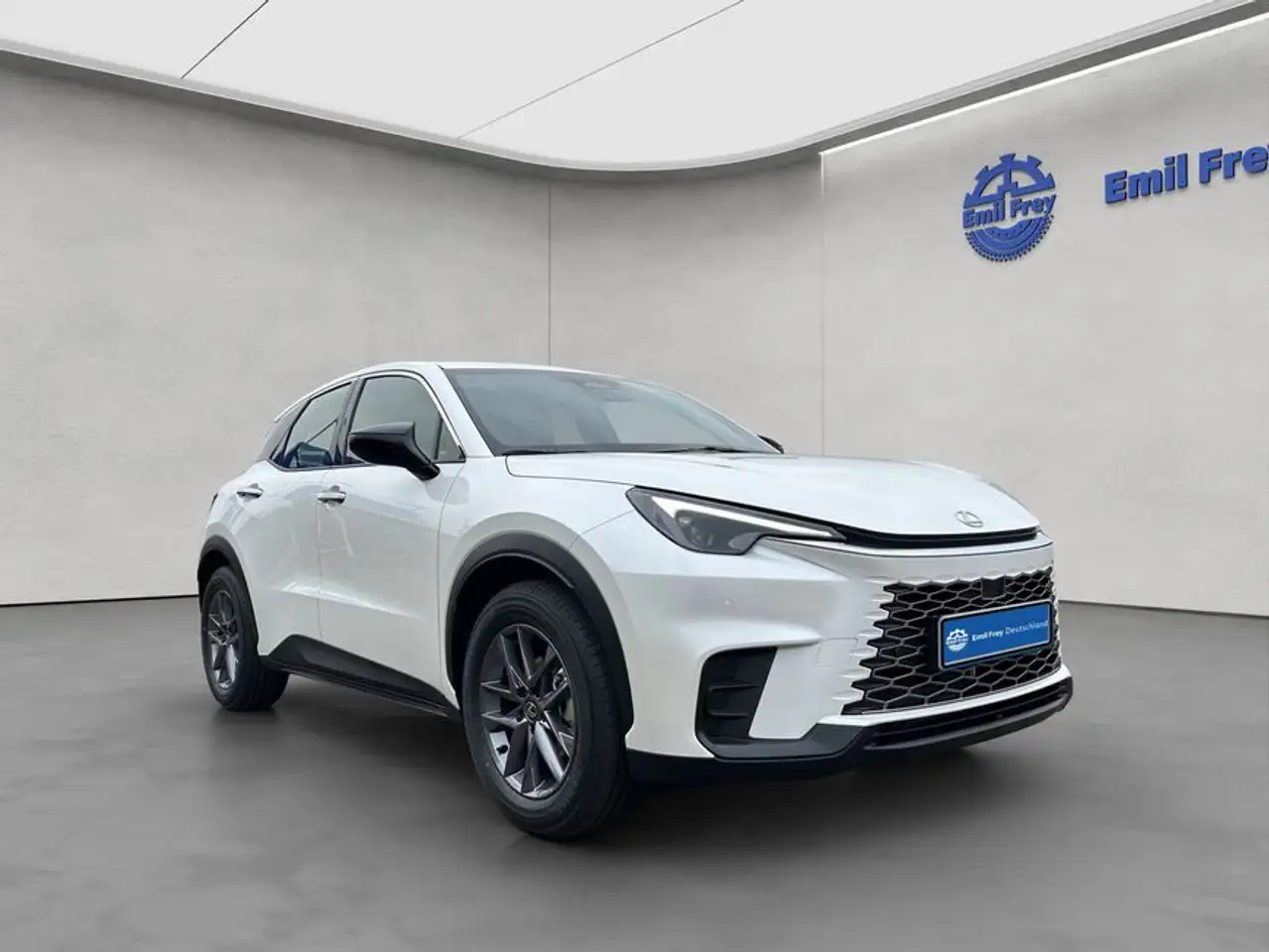 Lexus LBX 1.5 Hybrid e-CVT (136PS) 8