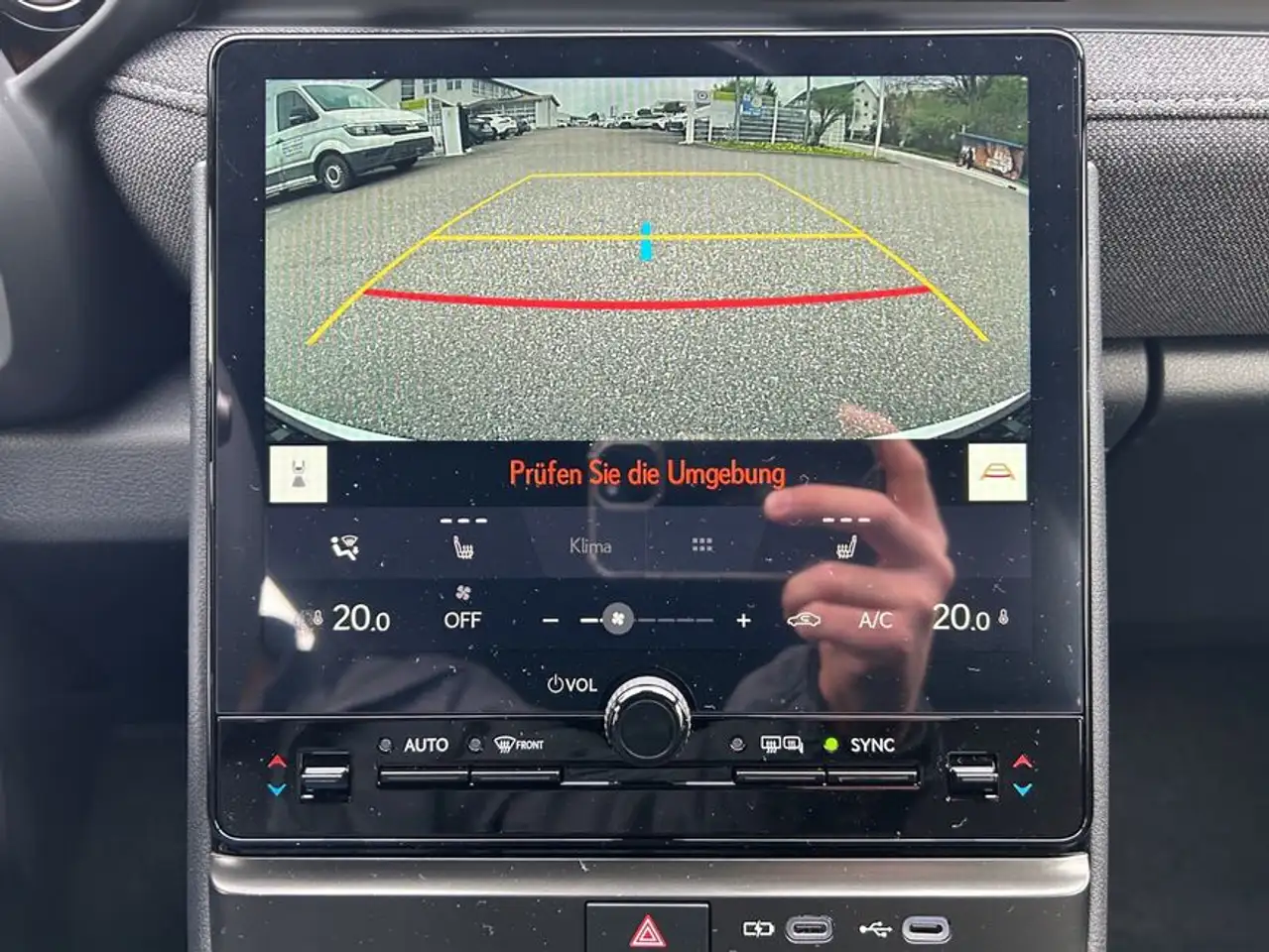 Lexus LBX 1.5 Hybrid e-CVT (136PS) 14
