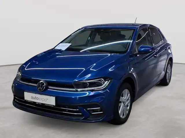 Volkswagen Polo view 2