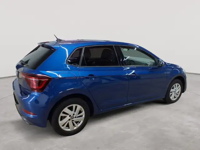 Volkswagen Polo view 3