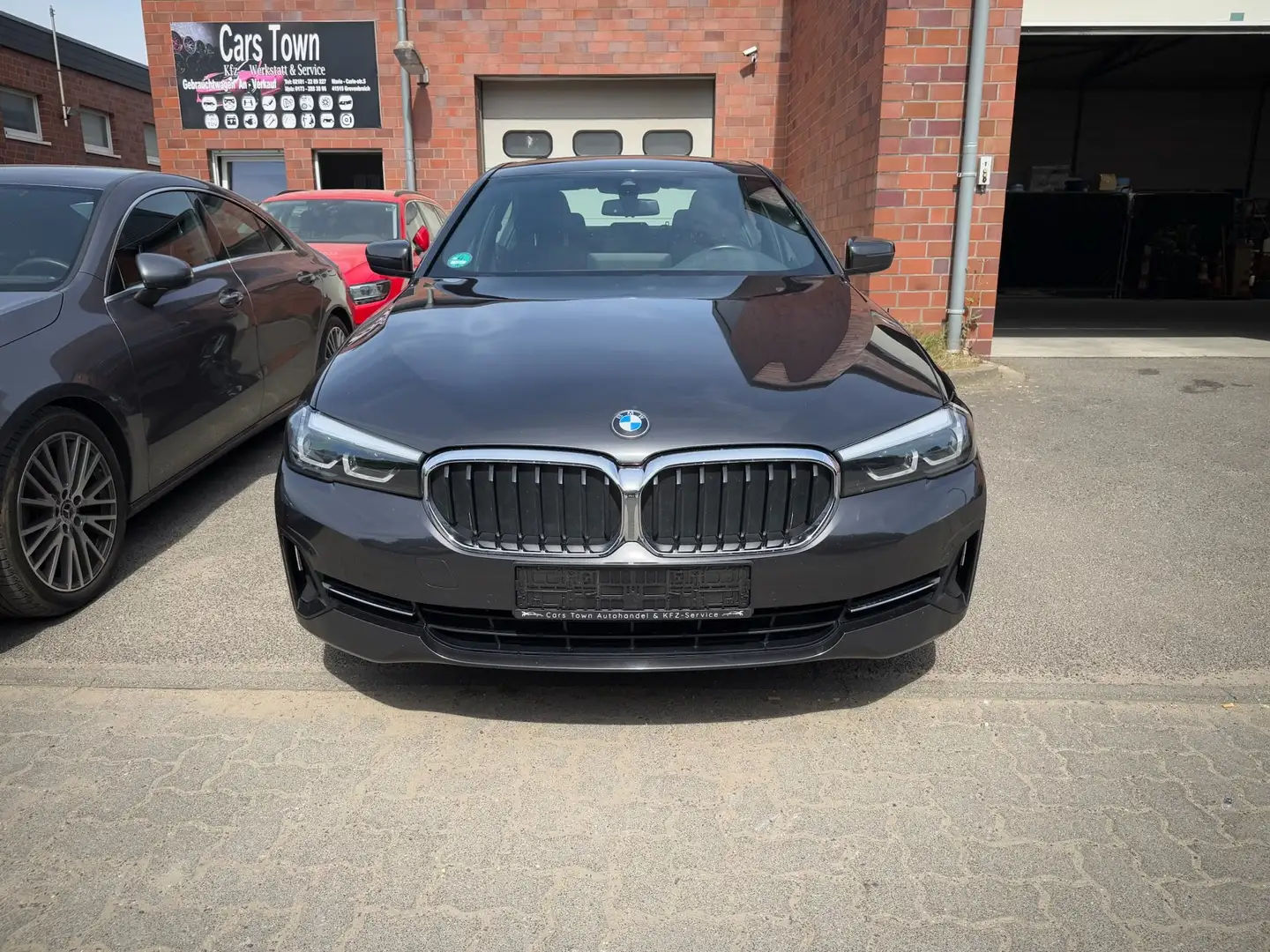 BMW 520 520 d Virtual Cockpit, Schiebedach 1. Hand Grijs - 2