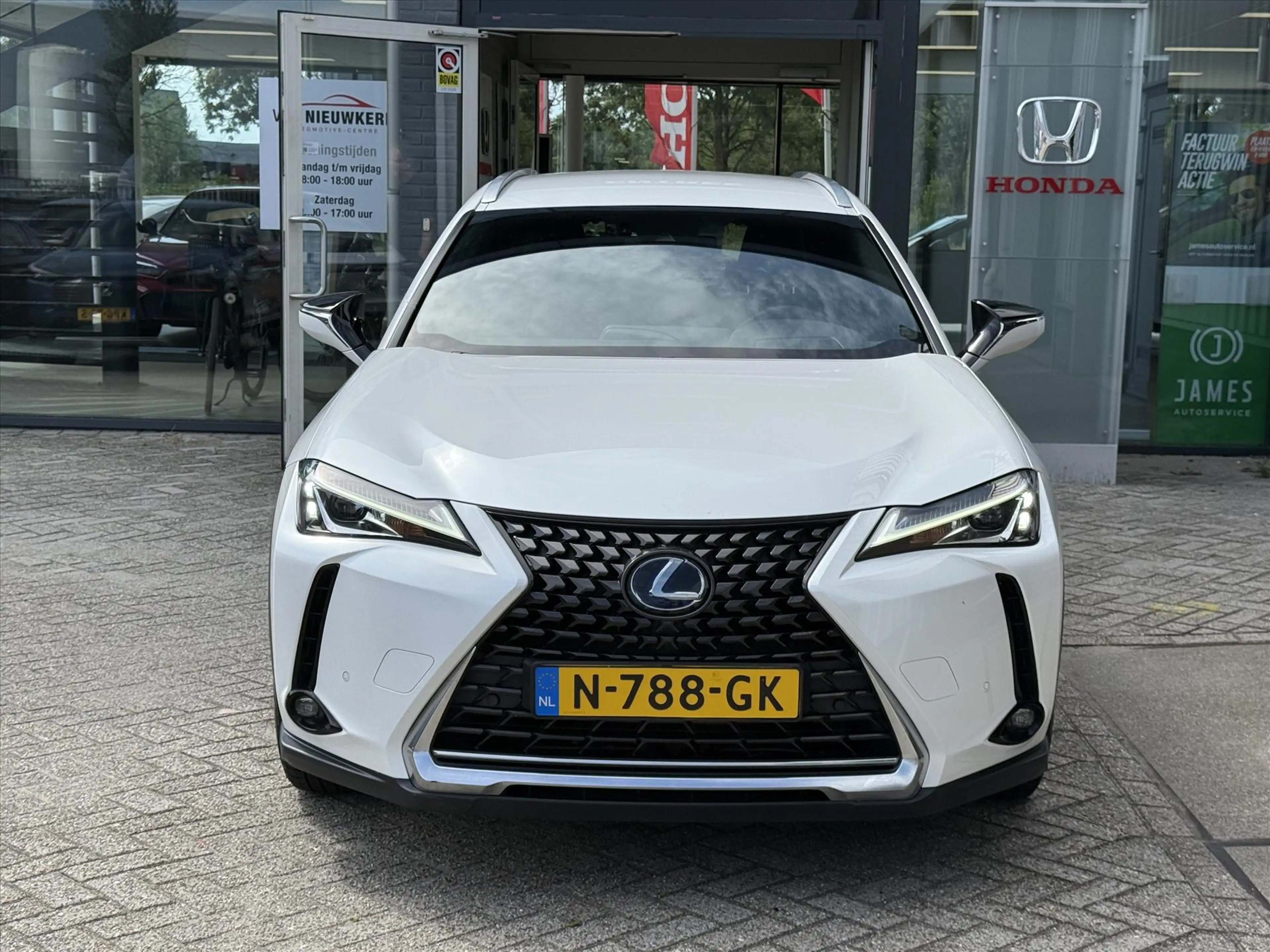 Lexus UX 250h Hybrid Automaat 184pk Business Line | Climate | Cr — photo 6