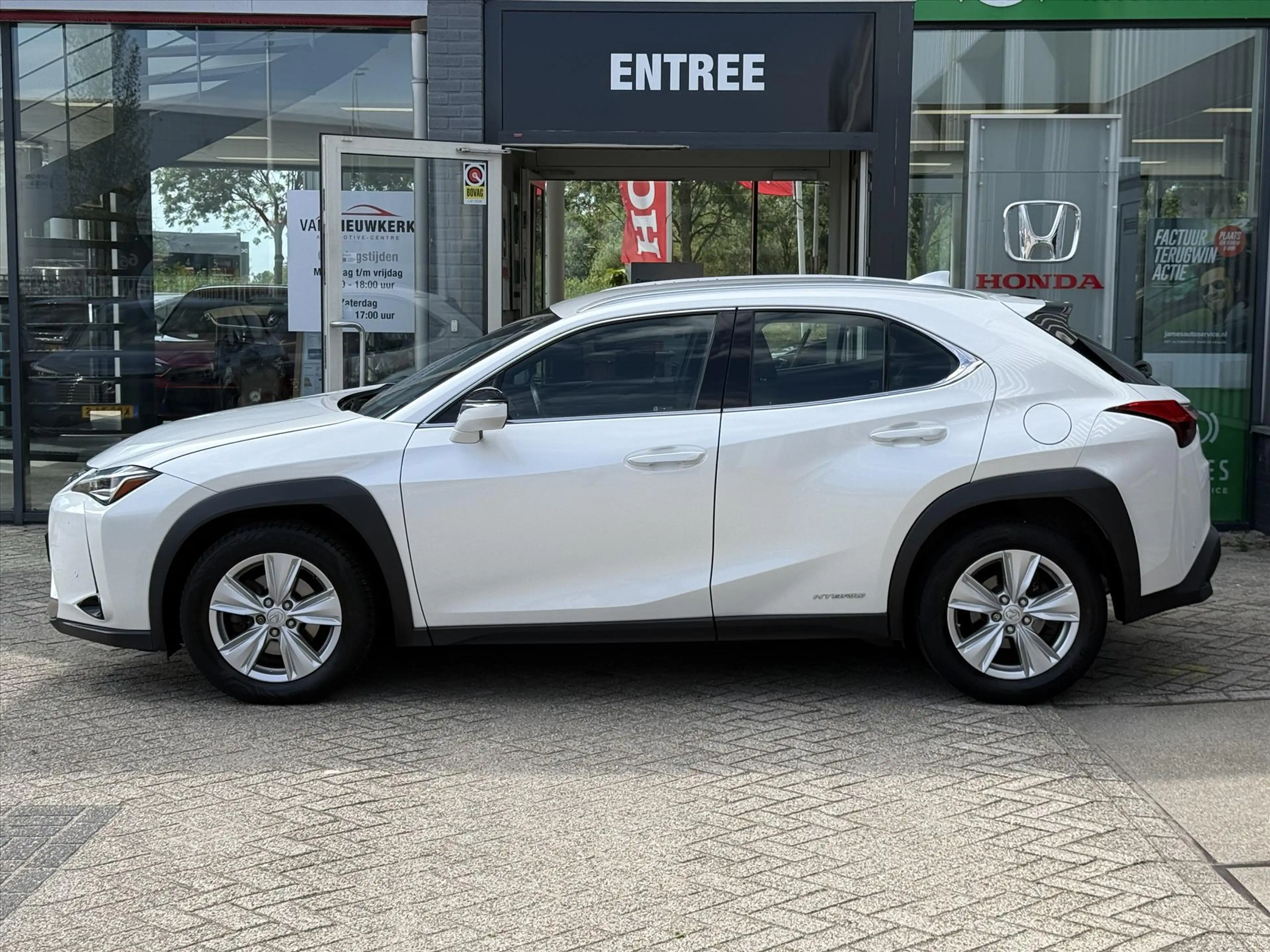 Lexus UX 250h Hybrid Automaat 184pk Business Line | Climate | Cr — photo 2