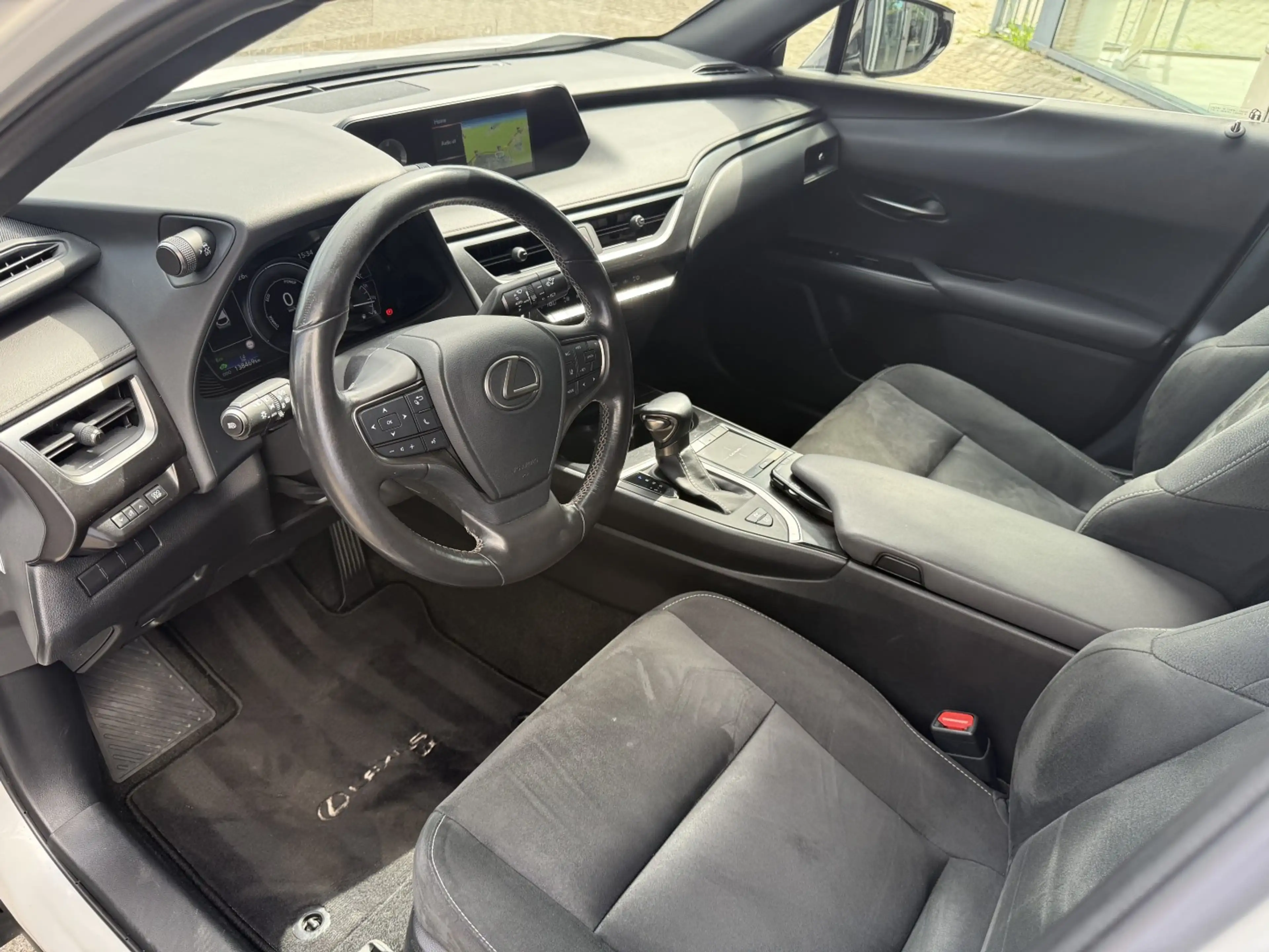 Lexus UX 250h Hybrid Automaat 184pk Business Line | Climate | Cr — photo 4