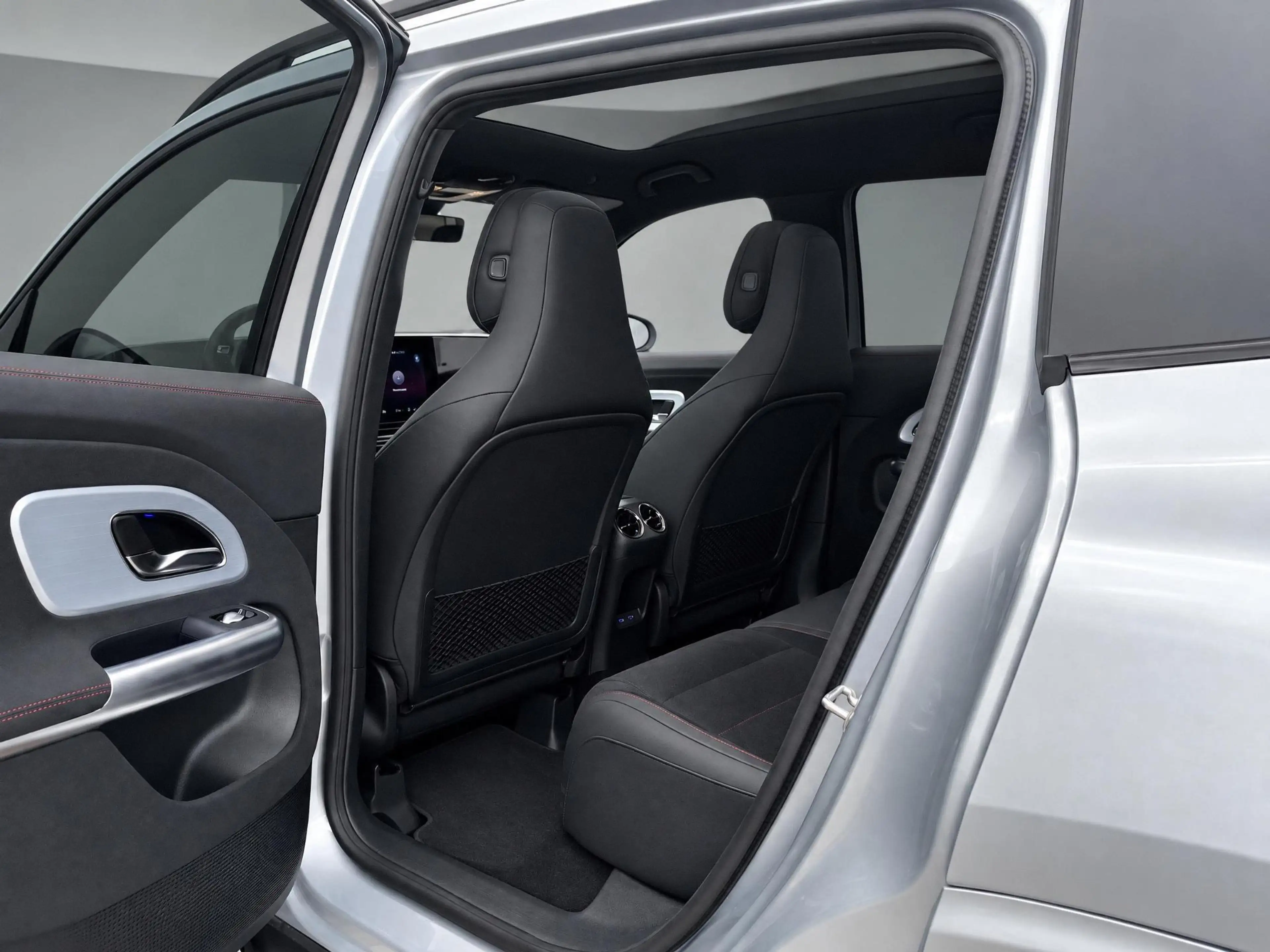 Mercedes-Benz GLB 250 250+ Business Solution AMG | Night Pakket | Panora — photo 14