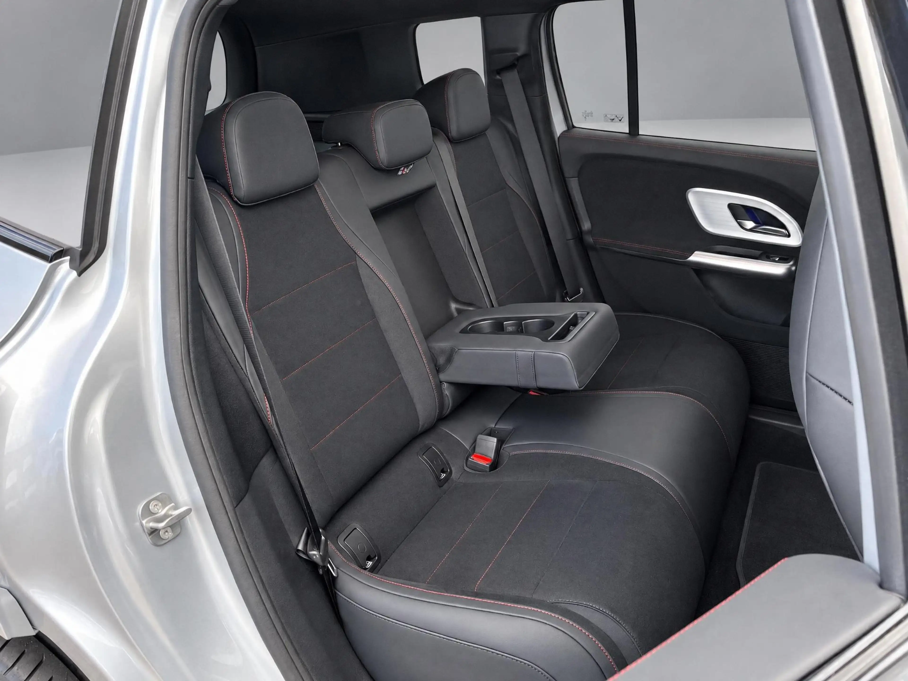 Mercedes-Benz GLB 250 250+ Business Solution AMG | Night Pakket | Panora — photo 15