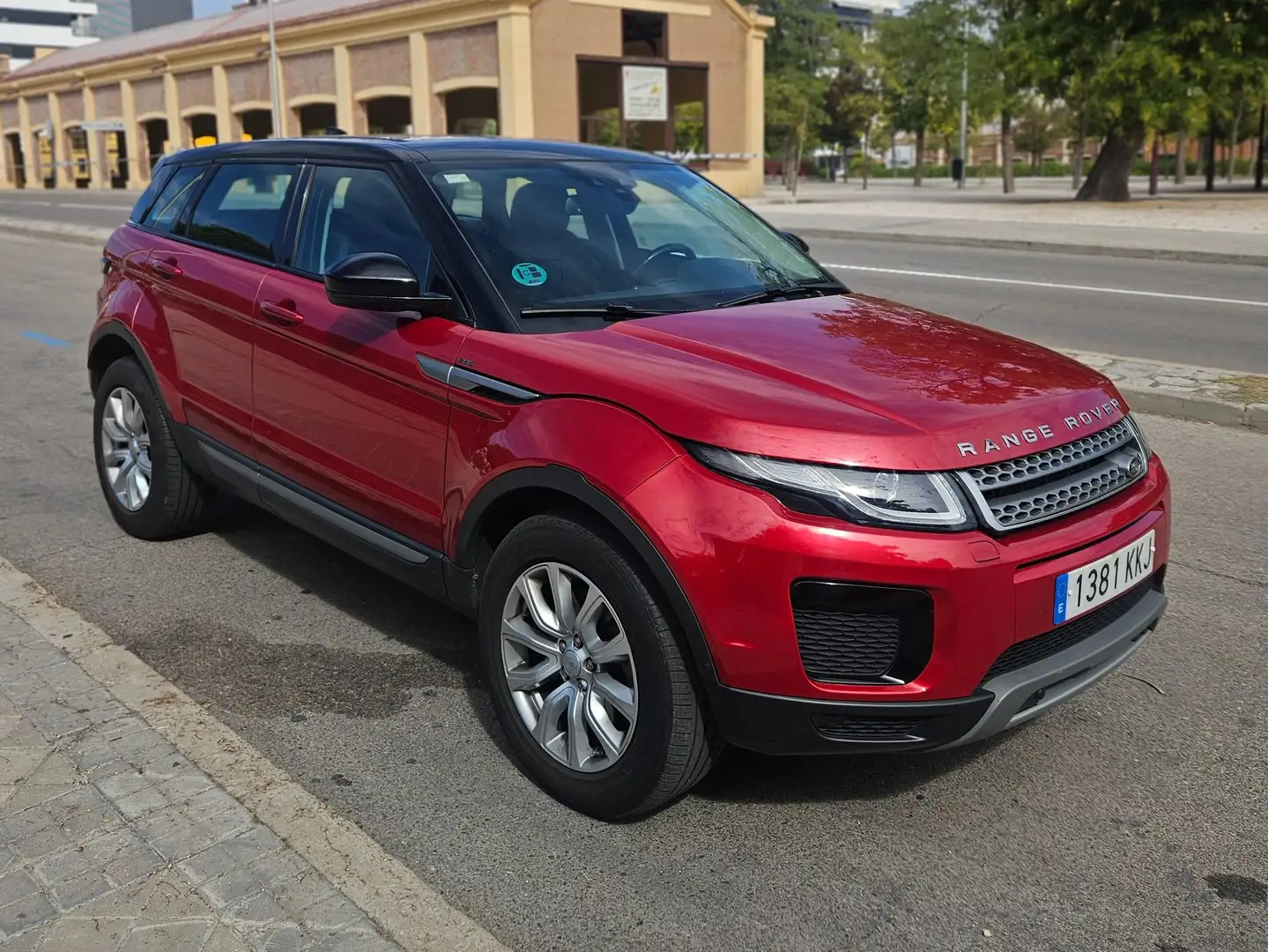 Land Rover Range Rover Evoque Range Rover Evoque 2.0TD4 Pure 4WD 180 Pure Burdeos - 1