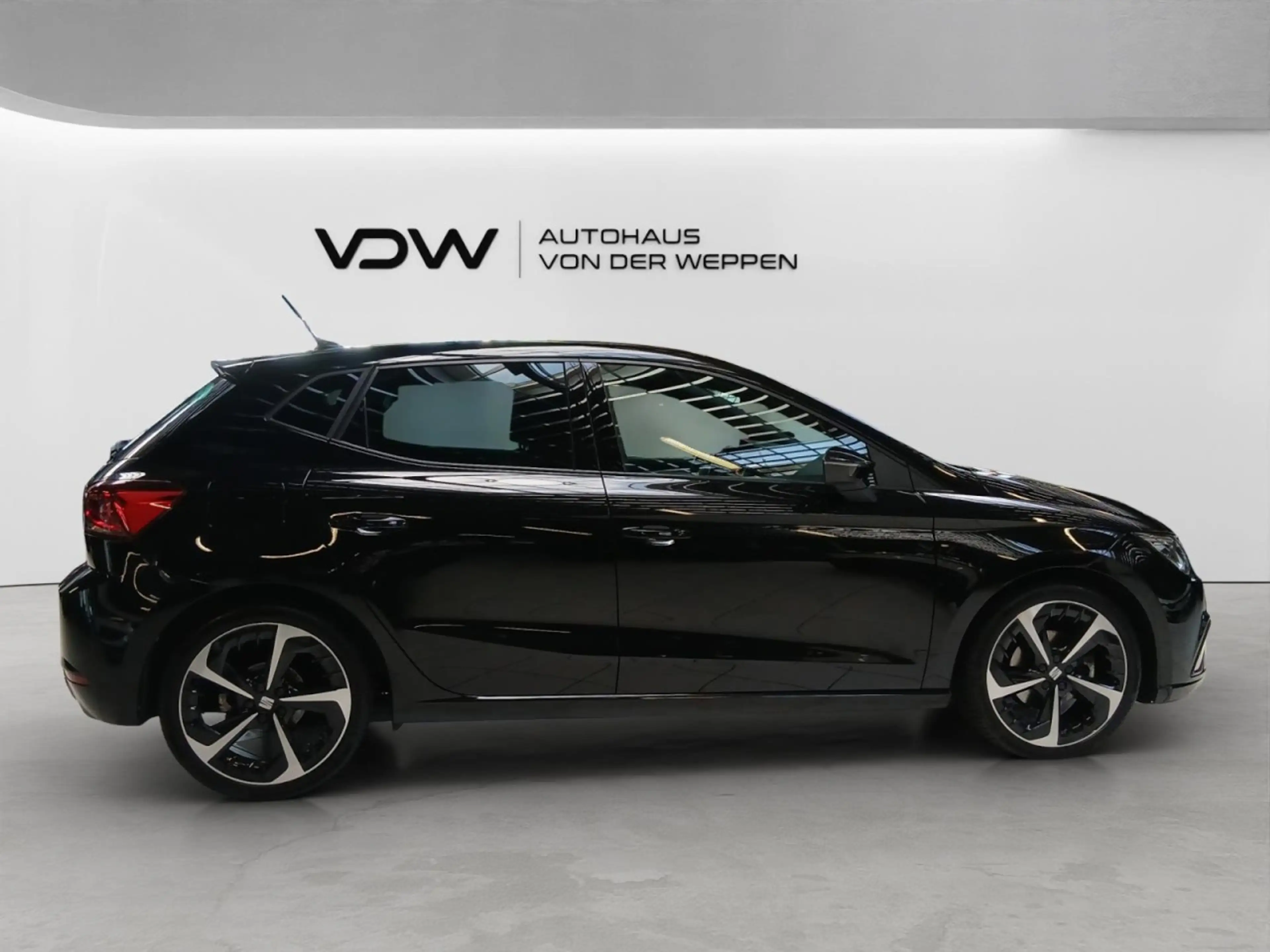 SEAT Ibiza FR/PANO/SHZ Klima Navi Einparkhilfe Panoramadach — photo 9