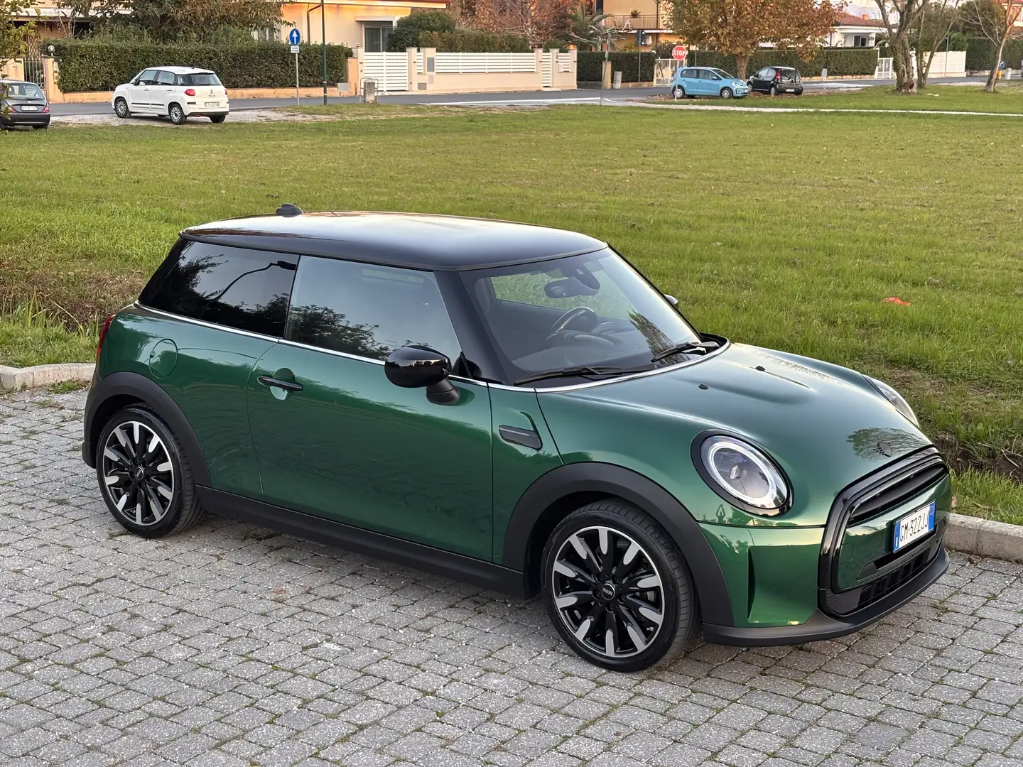 MINI Cooper 3p 1.5 Classic Premium Mid Package - 1