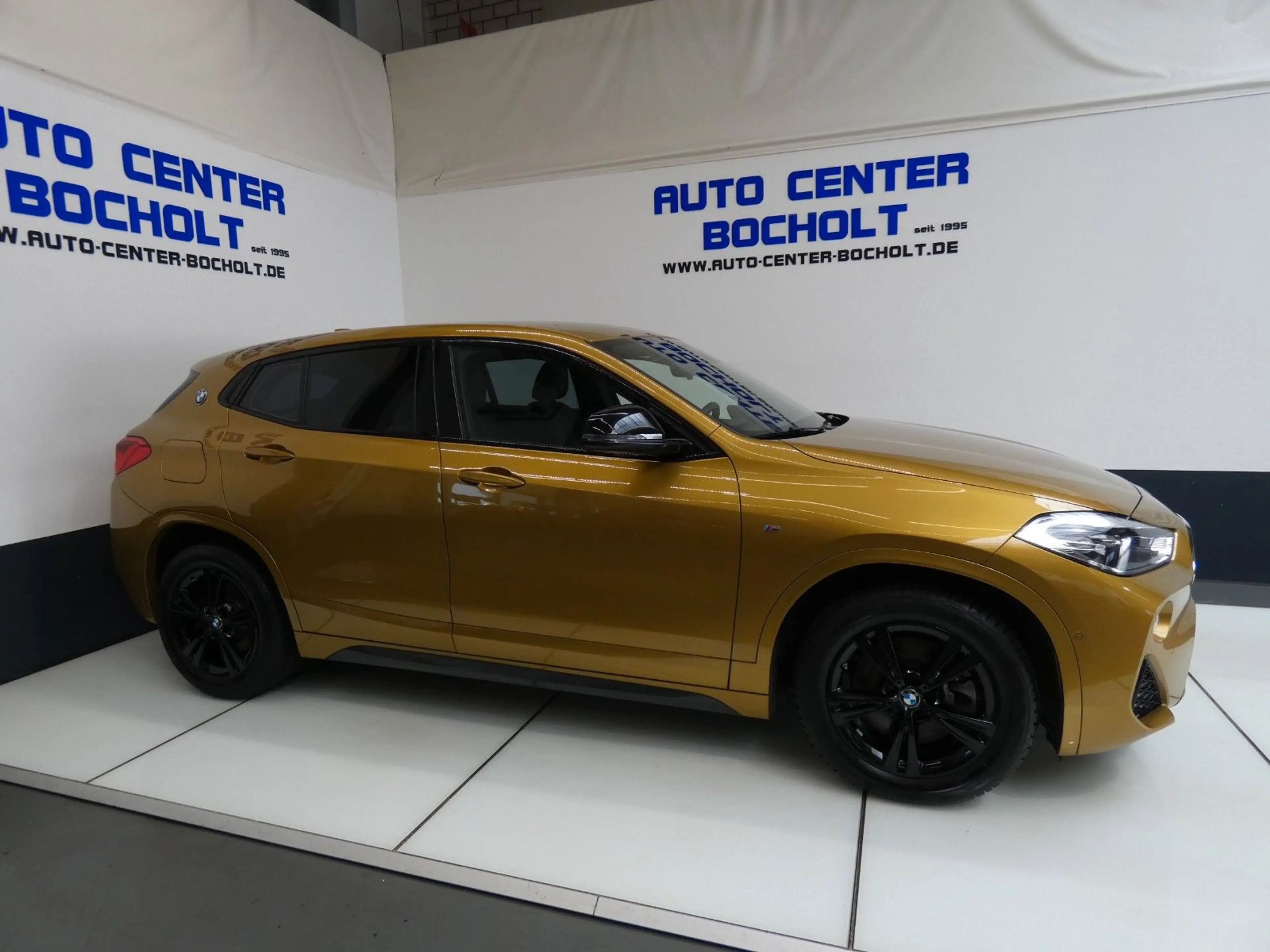 BMW X2 sDrive 20 d M Sport Paket*NaviProf*HUD*HiFi — photo 3