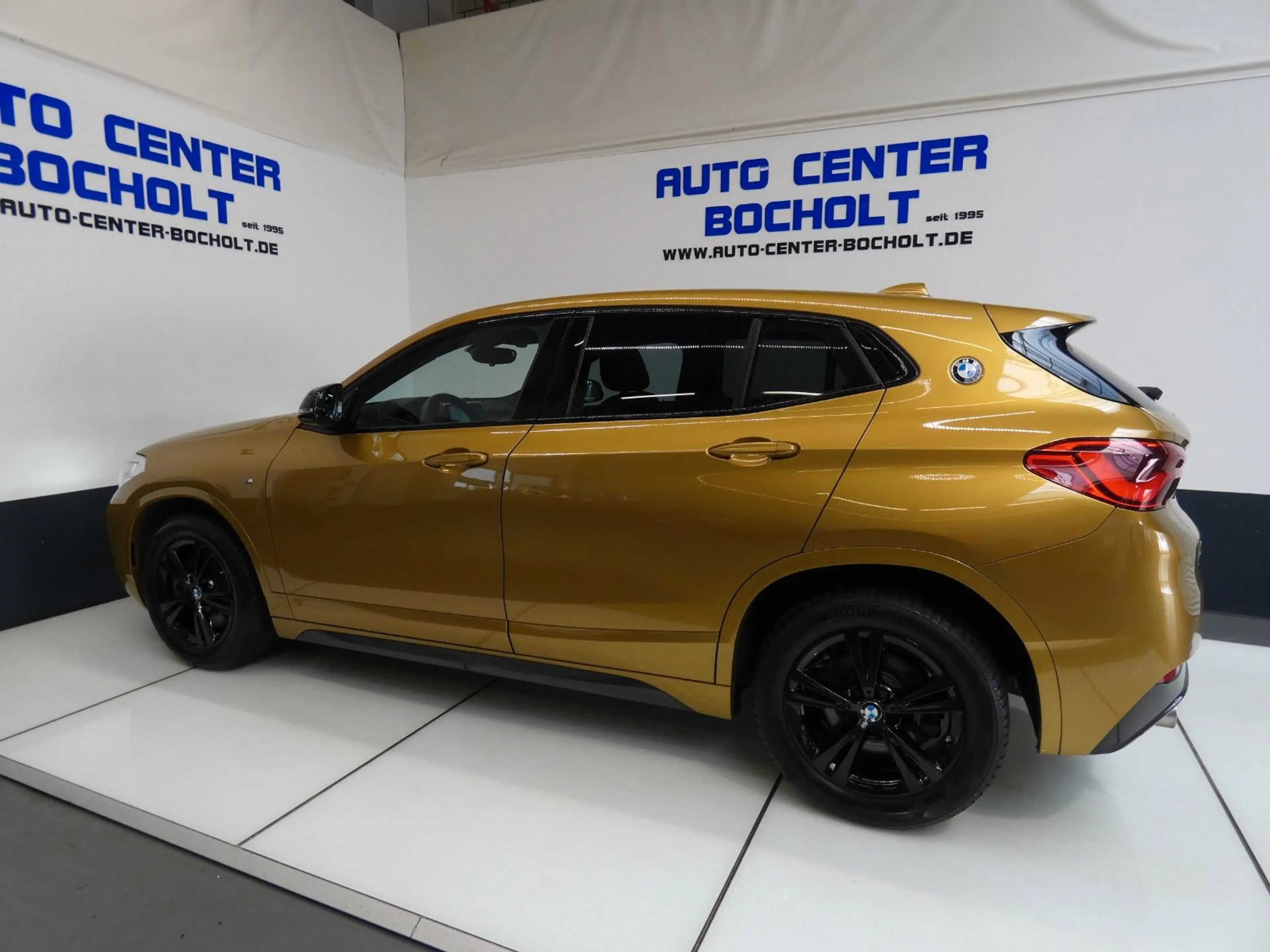 BMW X2 sDrive 20 d M Sport Paket*NaviProf*HUD*HiFi — photo 15
