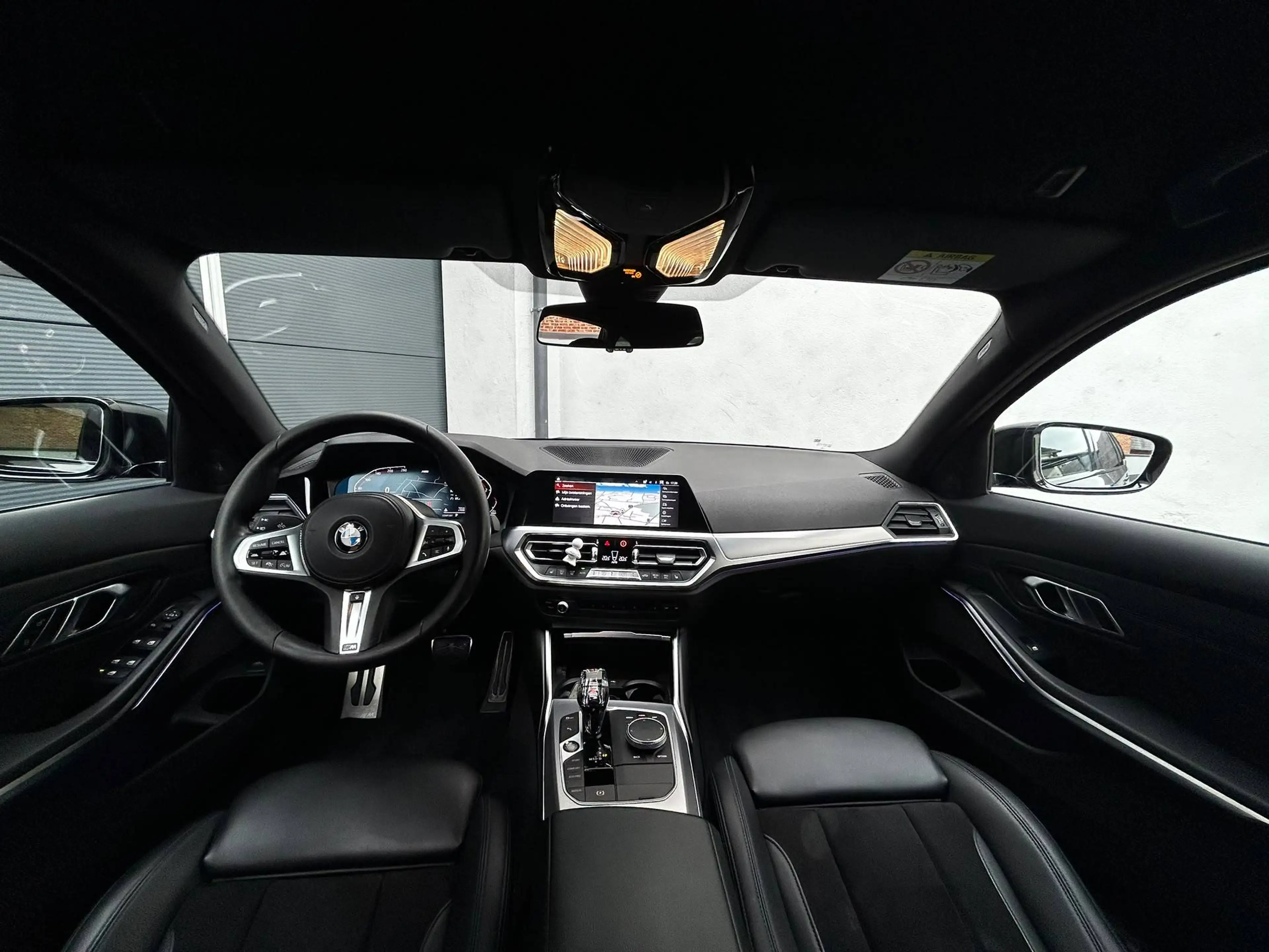 BMW 318 d Mhev M-Pack Harman kardon* Digi Cockpit* 1J Garantie — photo 2