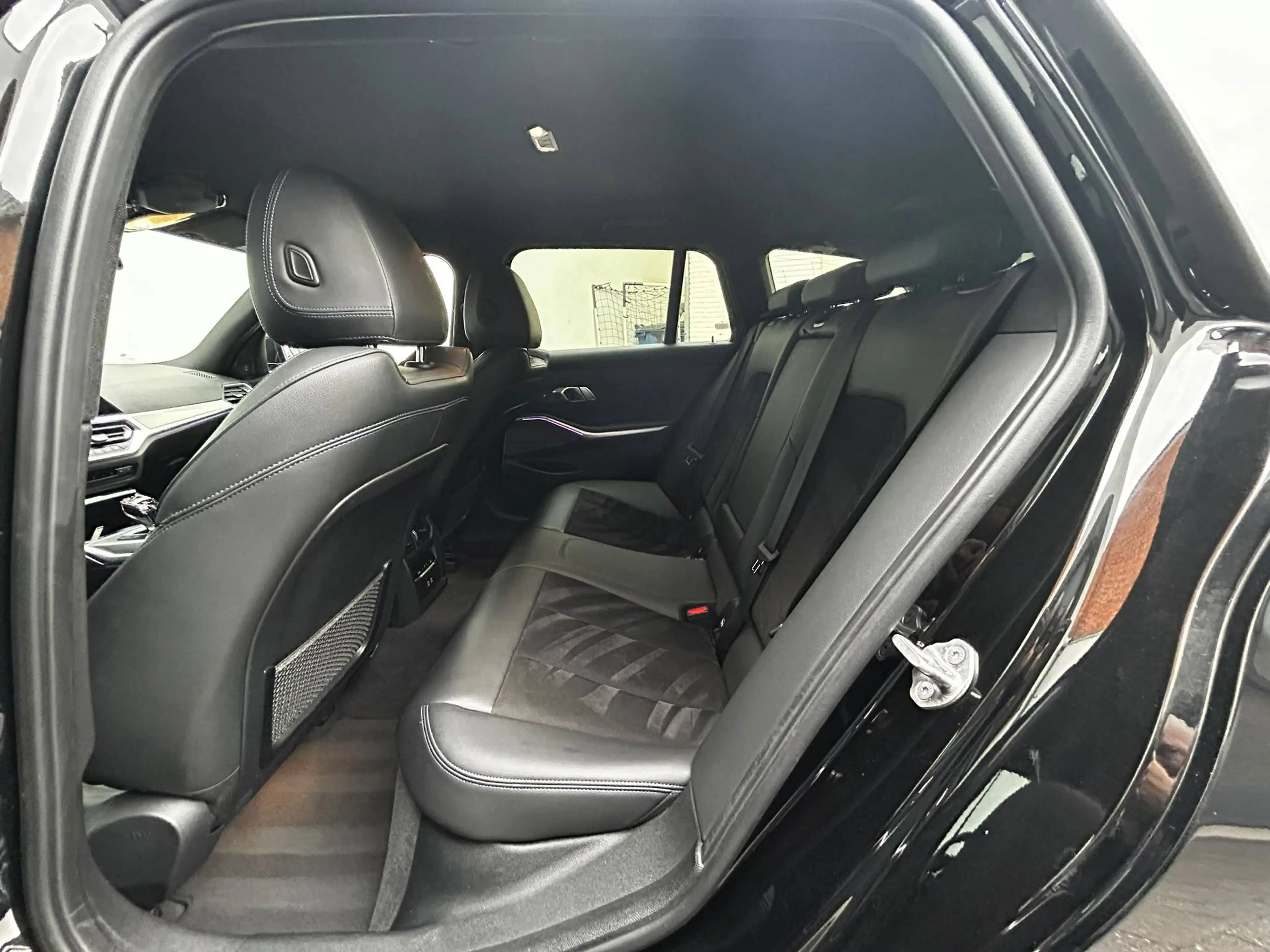 BMW 318 d Mhev M-Pack Harman kardon* Digi Cockpit* 1J Garantie — photo 4