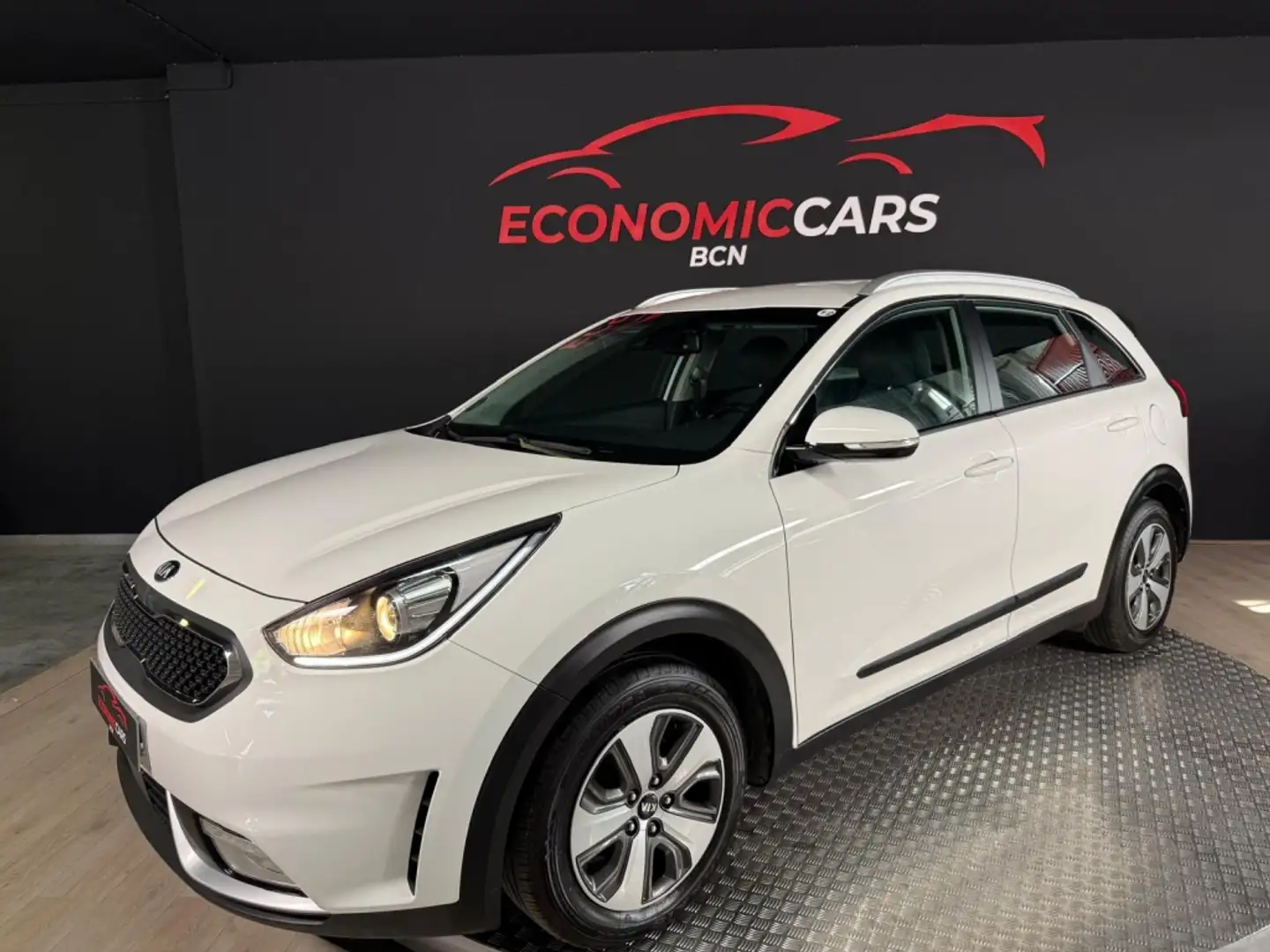Kia Niro 1.6 HEV Drive Blanc - 2