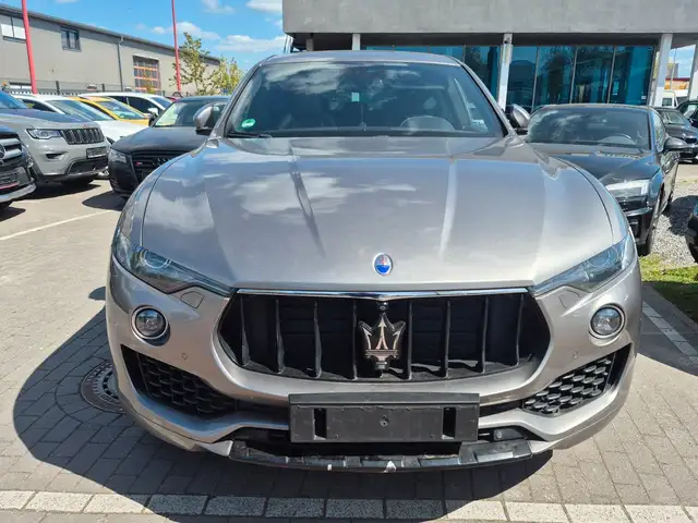 Maserati Levante Diesel 3.0 TDI Leder Navi LED