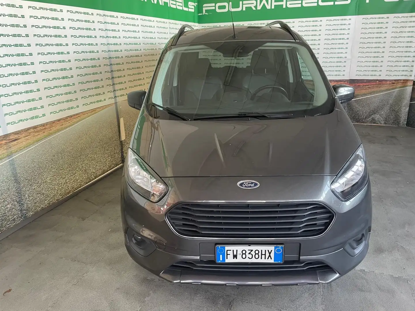 Ford TOURNEO COURIER Grijs - 2