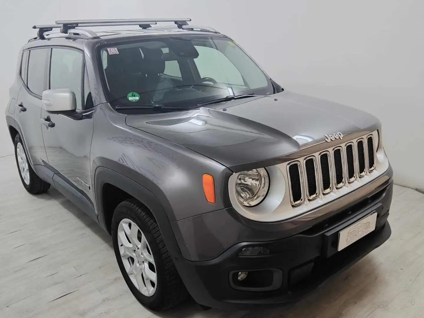 Jeep Renegade 1.4 MultiAir Limited Gris - 2