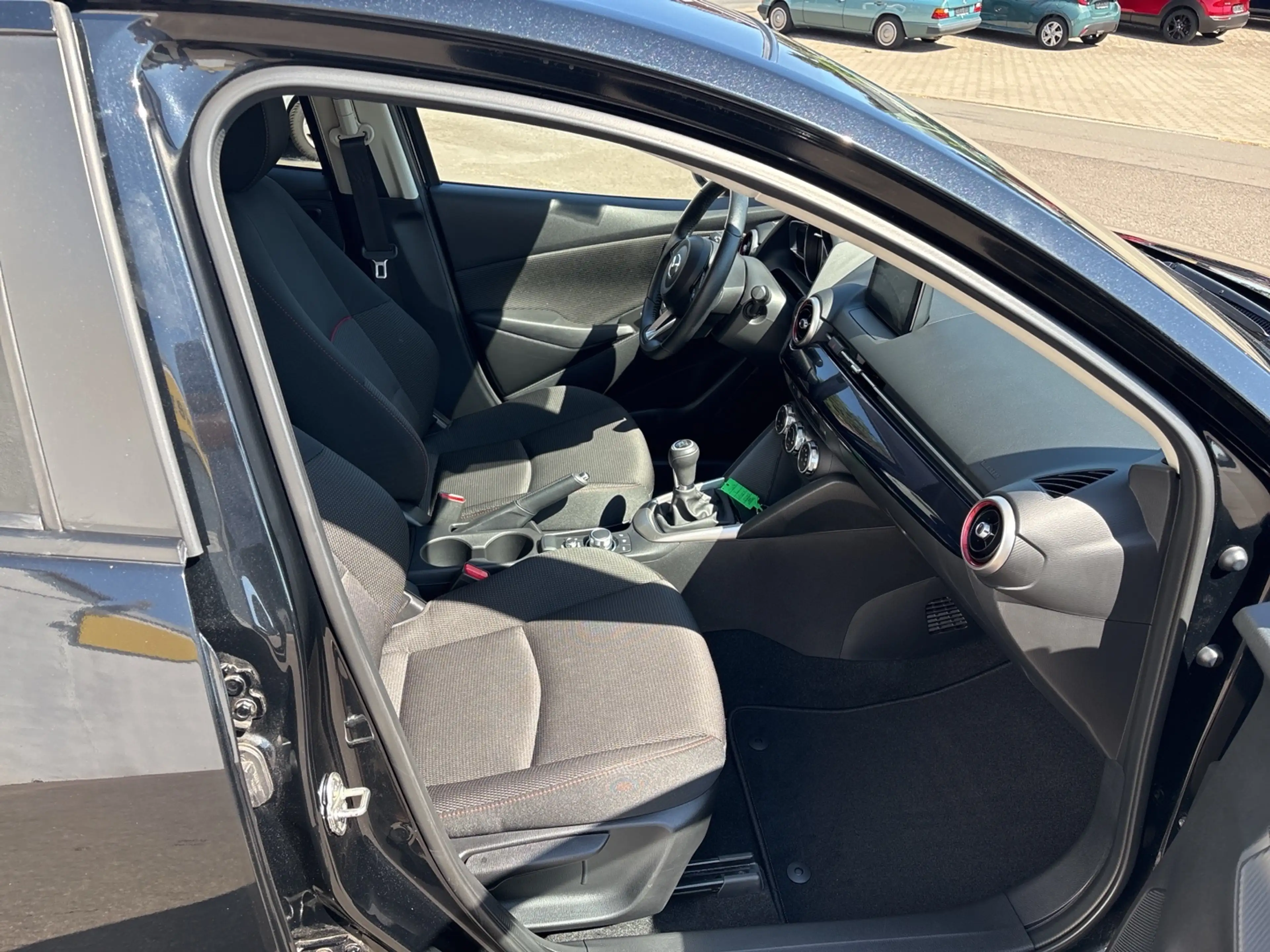 Mazda 2 SKY-G 90 PS "Homura" |Touring Paket| Navigation|Vo — photo 8