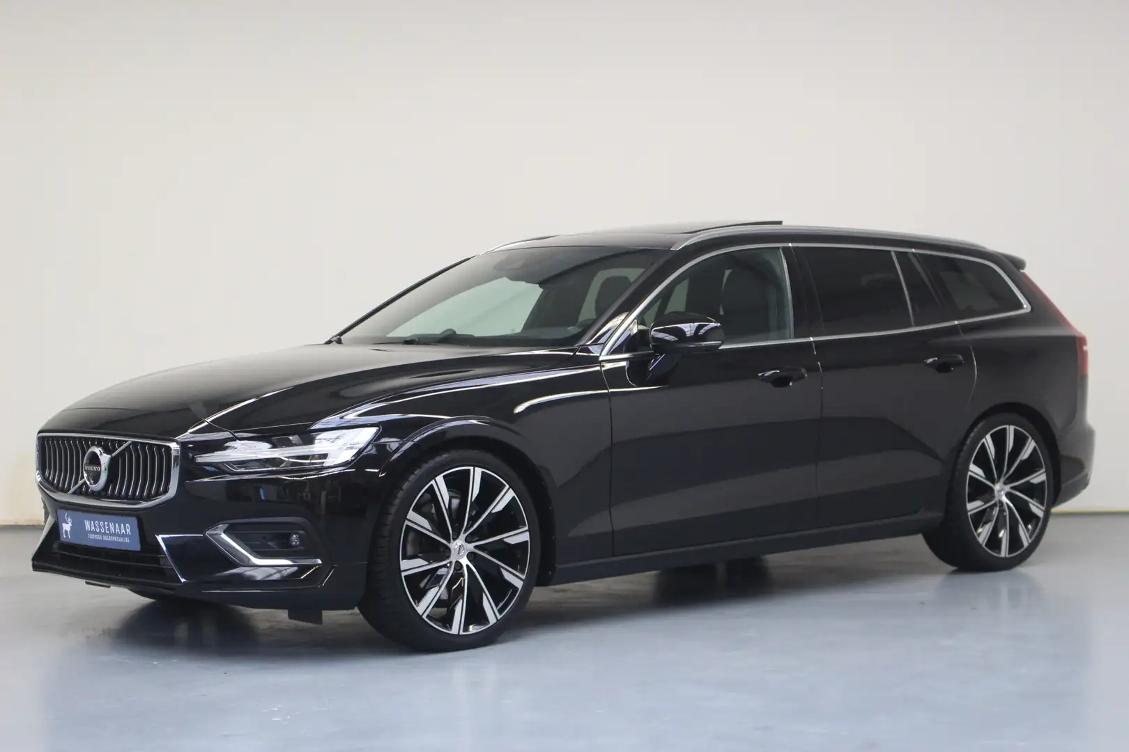 Volvo V60 T5 Inscription | Rijklaarprijs | Bowers & Wilkins Zwart - 1