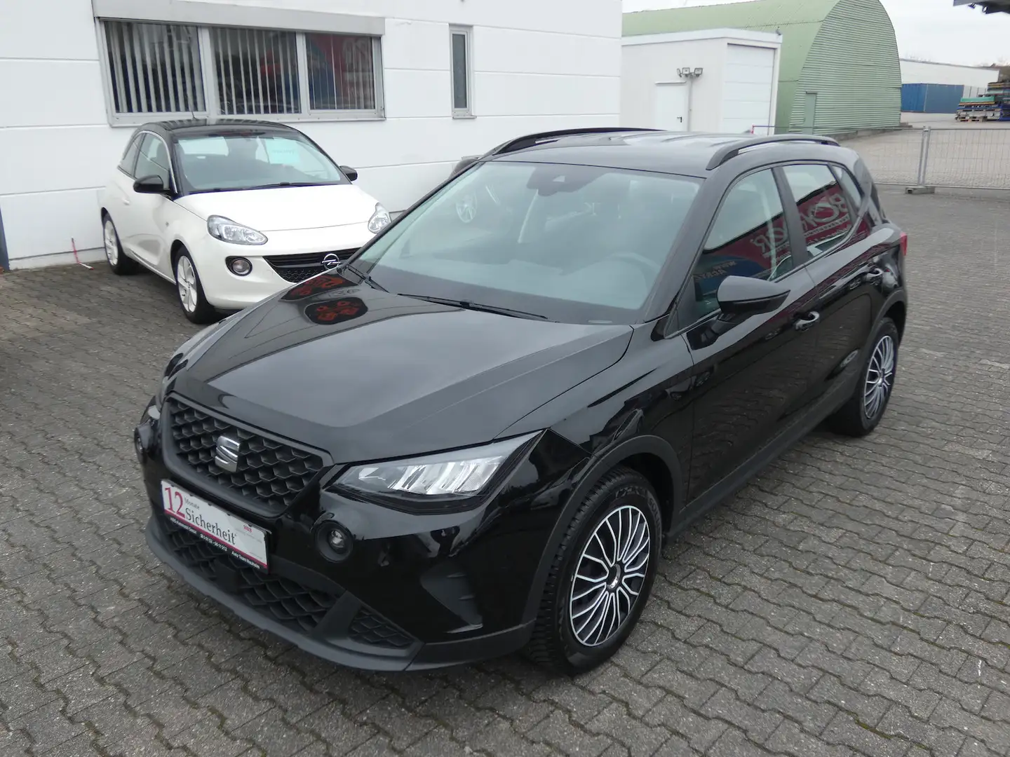 SEAT Arona 1,0 Reference *KLIMA* Schwarz - 2
