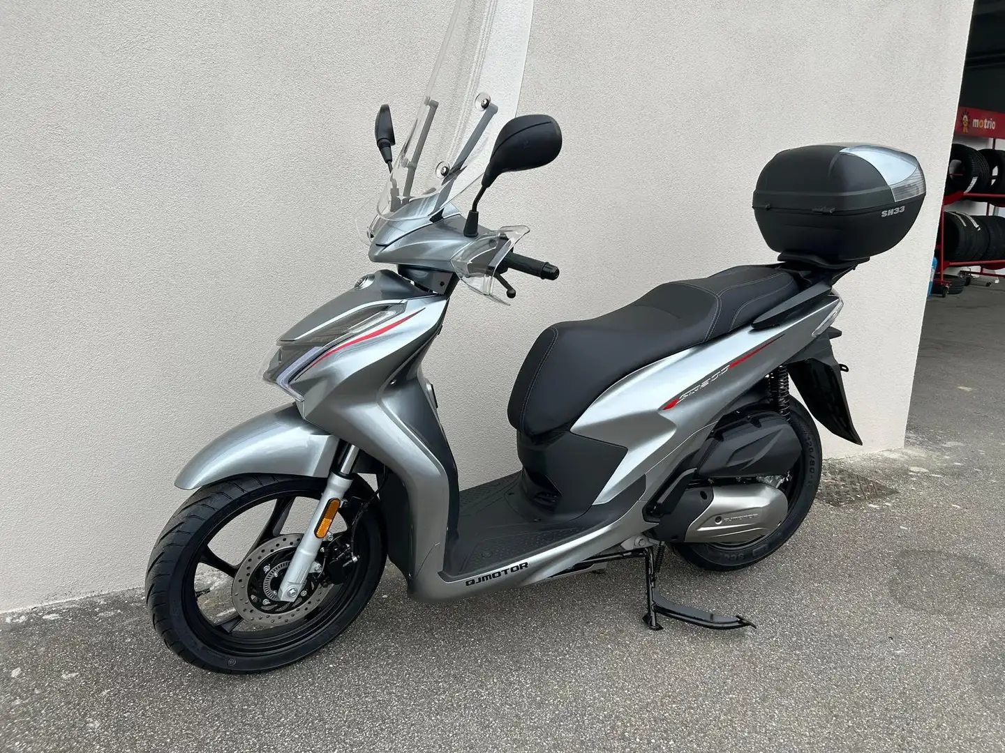 QJ Motor QJ MOTOR scooter SQ 200 Argento - 2