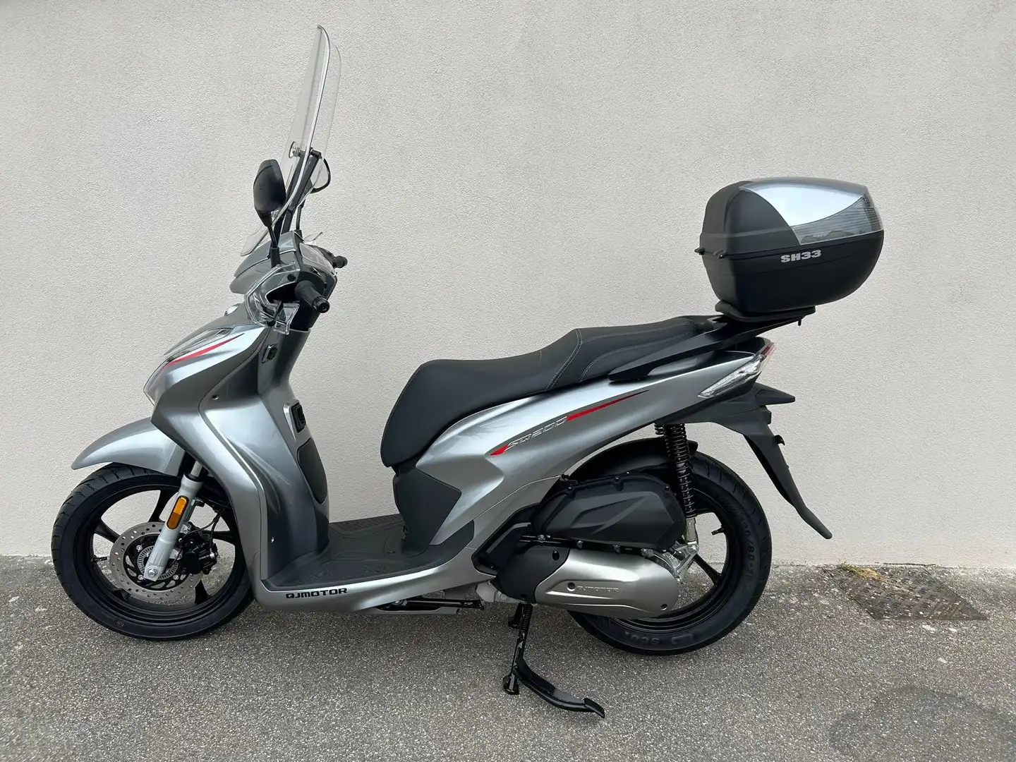 QJ Motor QJ MOTOR scooter SQ 200 Argento - 1
