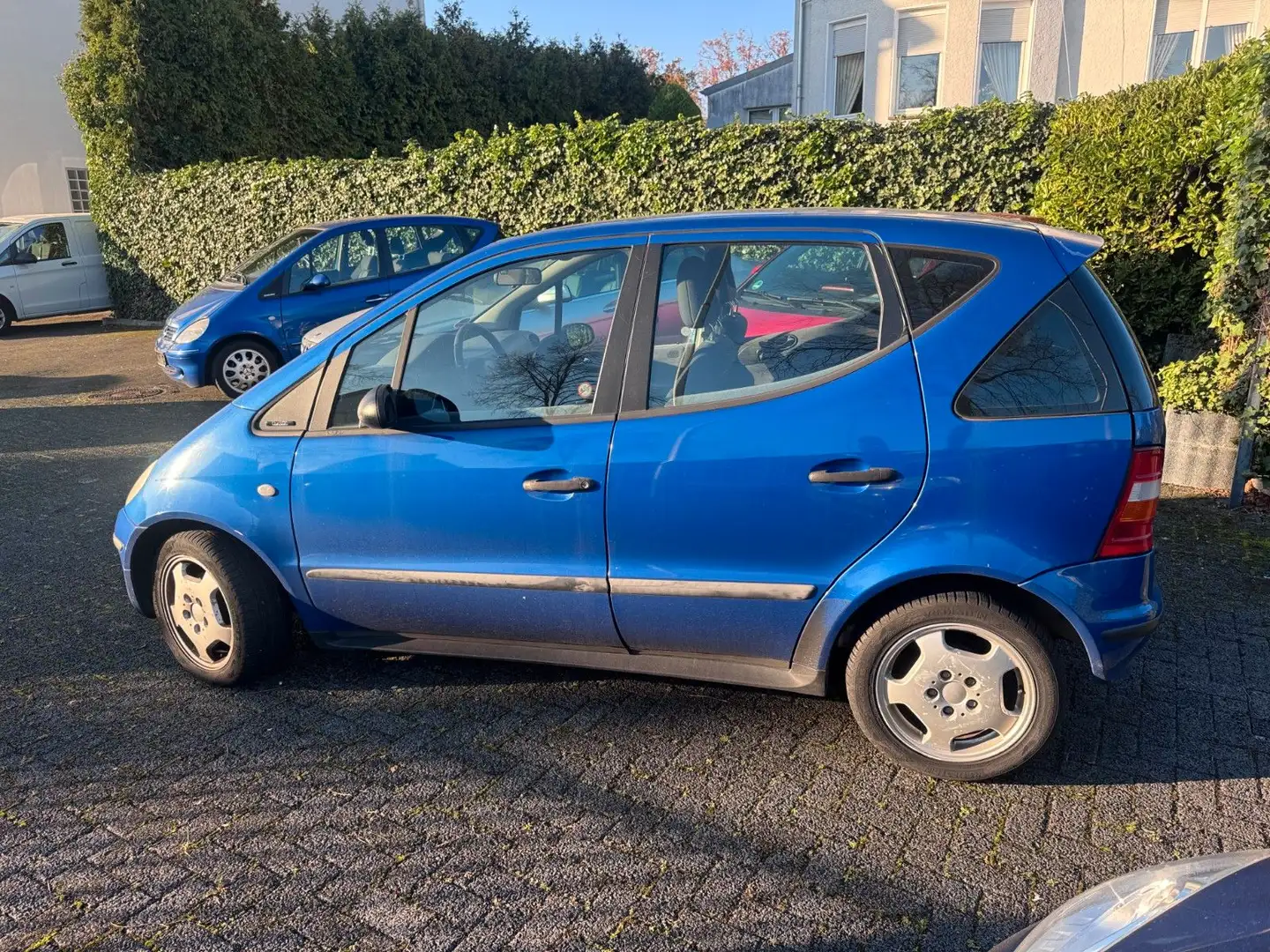 Mercedes-Benz A 140 CLASSIC Blau - 2