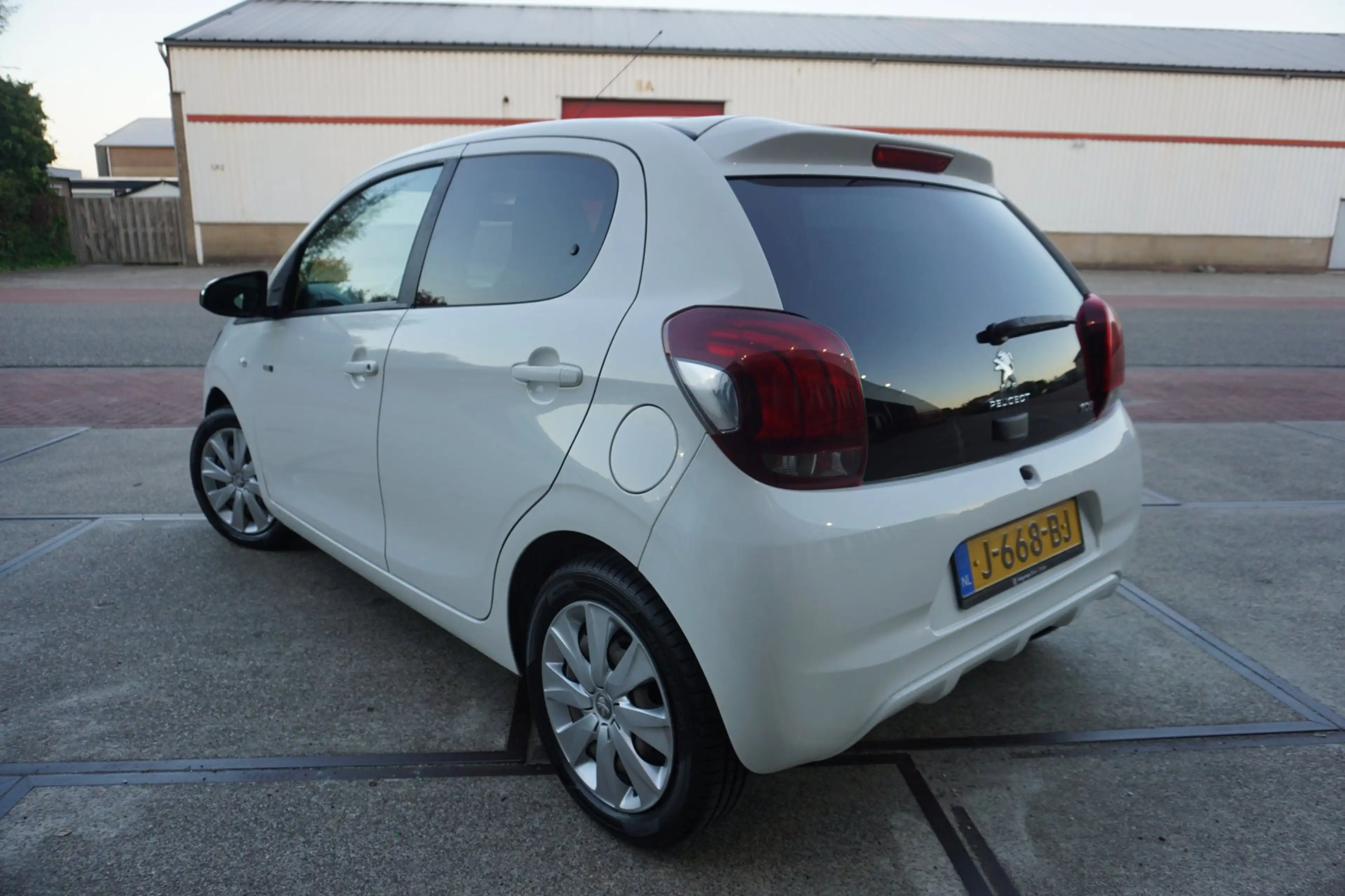 Peugeot 108 1.0 e-VTi Style * Car Play * 5 Drs * — photo 22