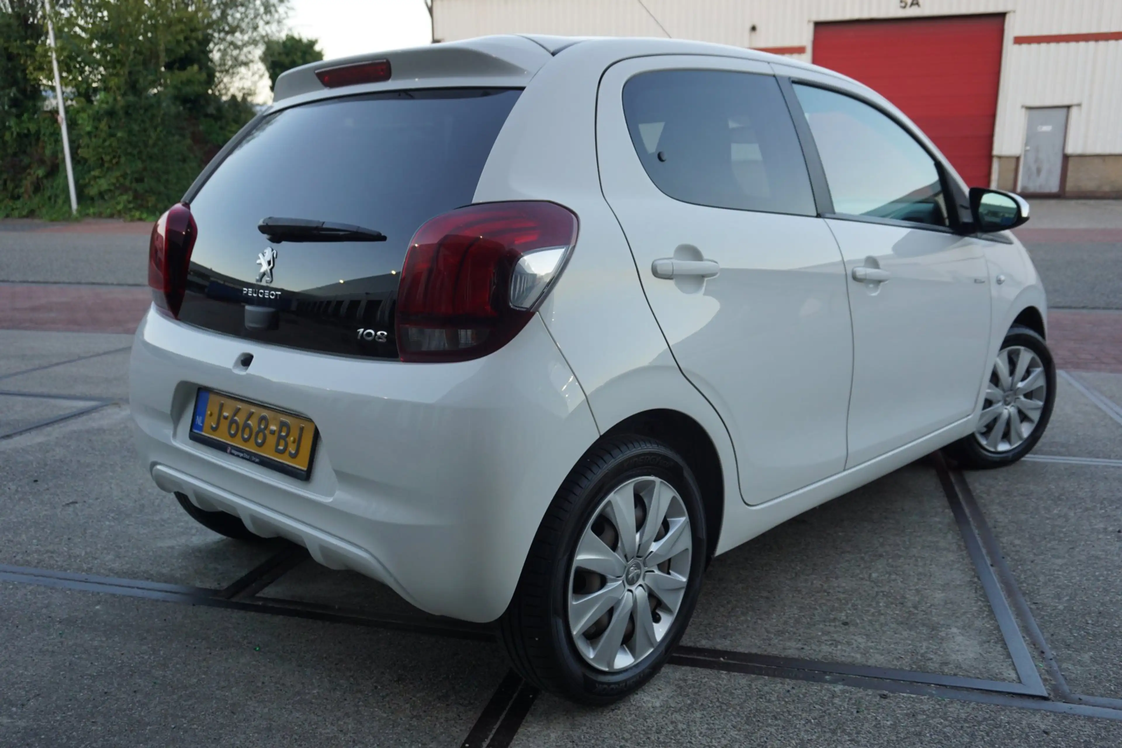 Peugeot 108 1.0 e-VTi Style * Car Play * 5 Drs * — photo 2