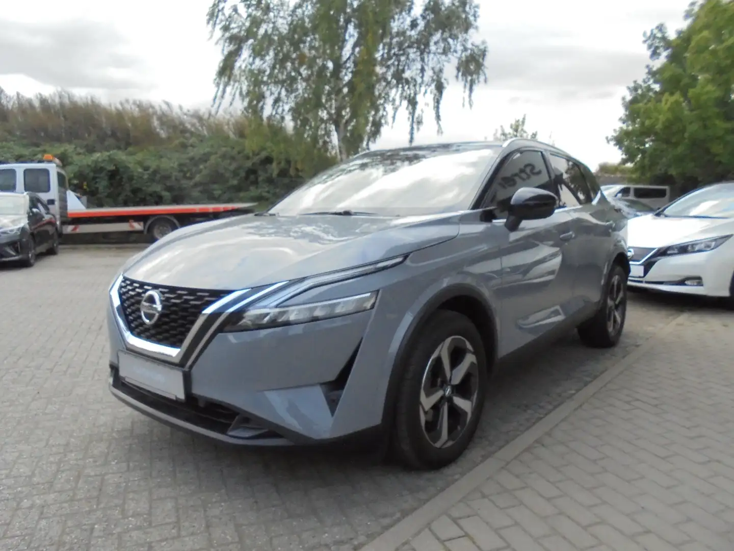 Nissan Qashqai 1.3 DIG-T MHEV Premiere Edition 6MT Gris - 2