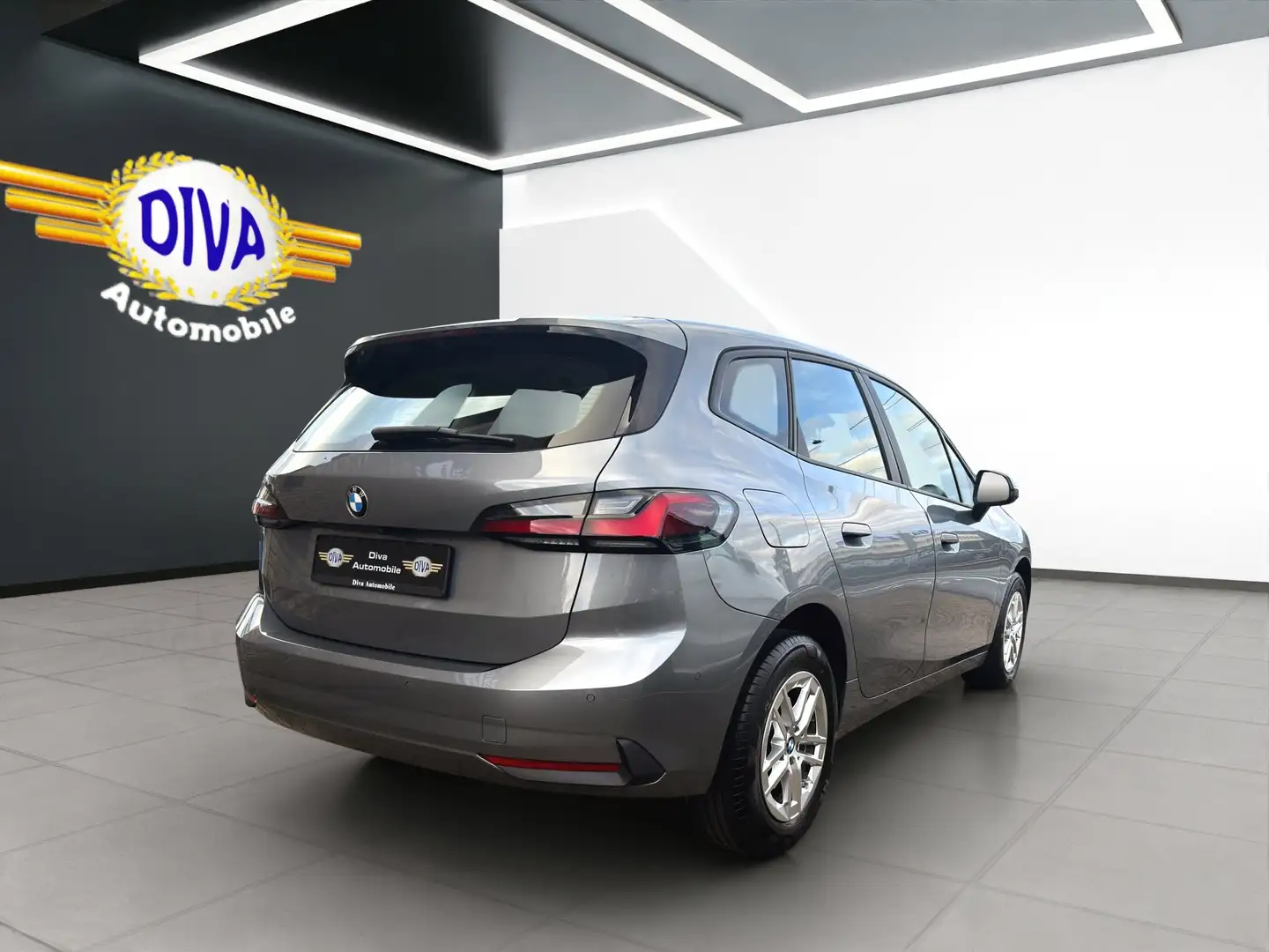 BMW 218 218 d Active Tourer Grau - 2