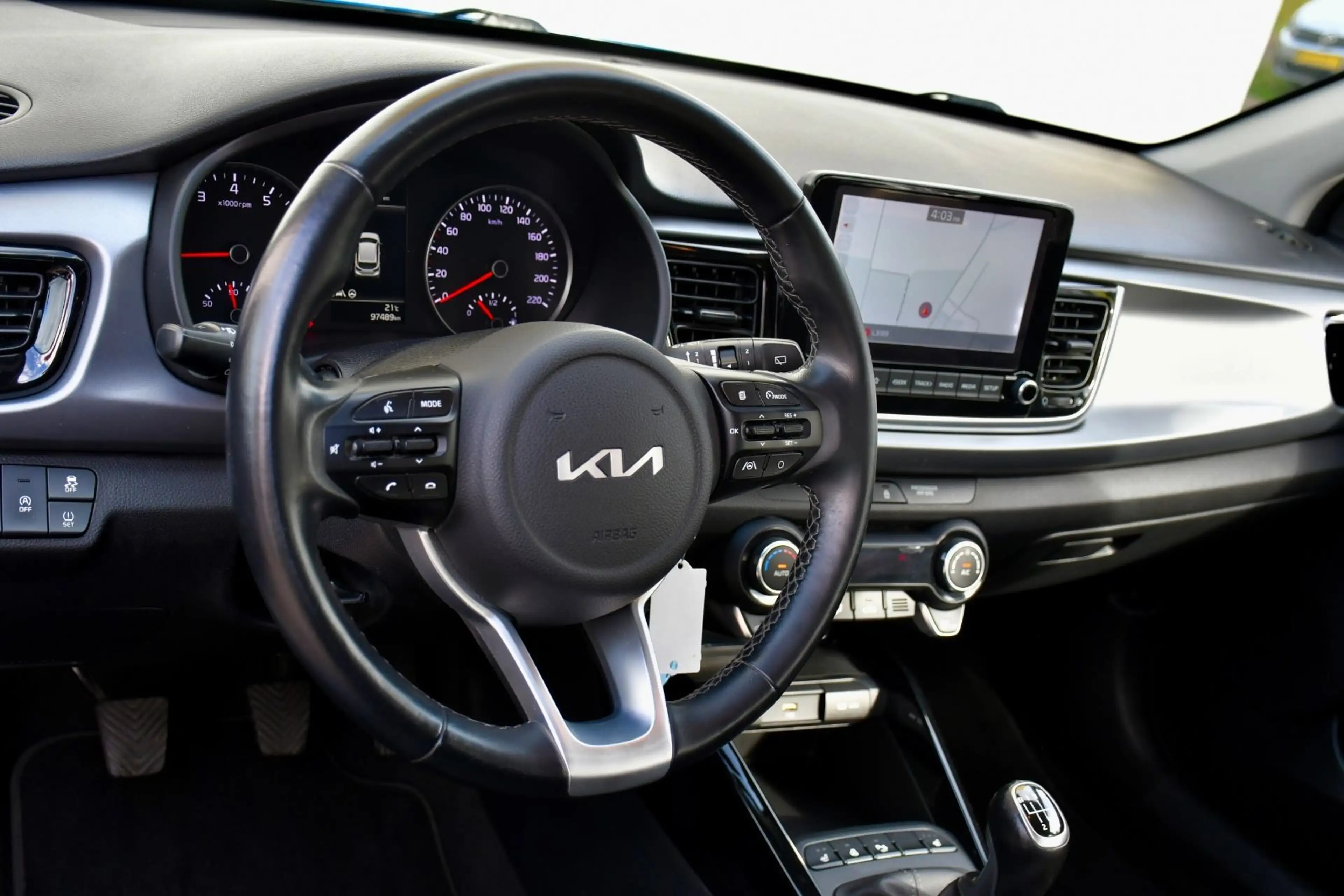 Kia Rio Vision 1.Hand Klima Kamera Navi CarPlay LHZ — photo 10
