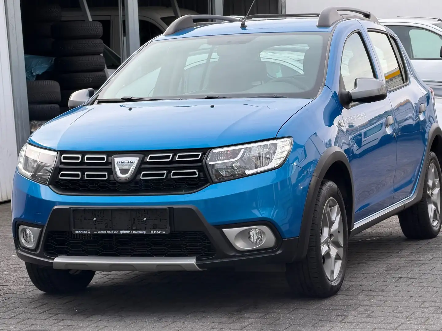 Dacia Sandero II Stepway Ambiance Klima TÜV Neu Blau - 1