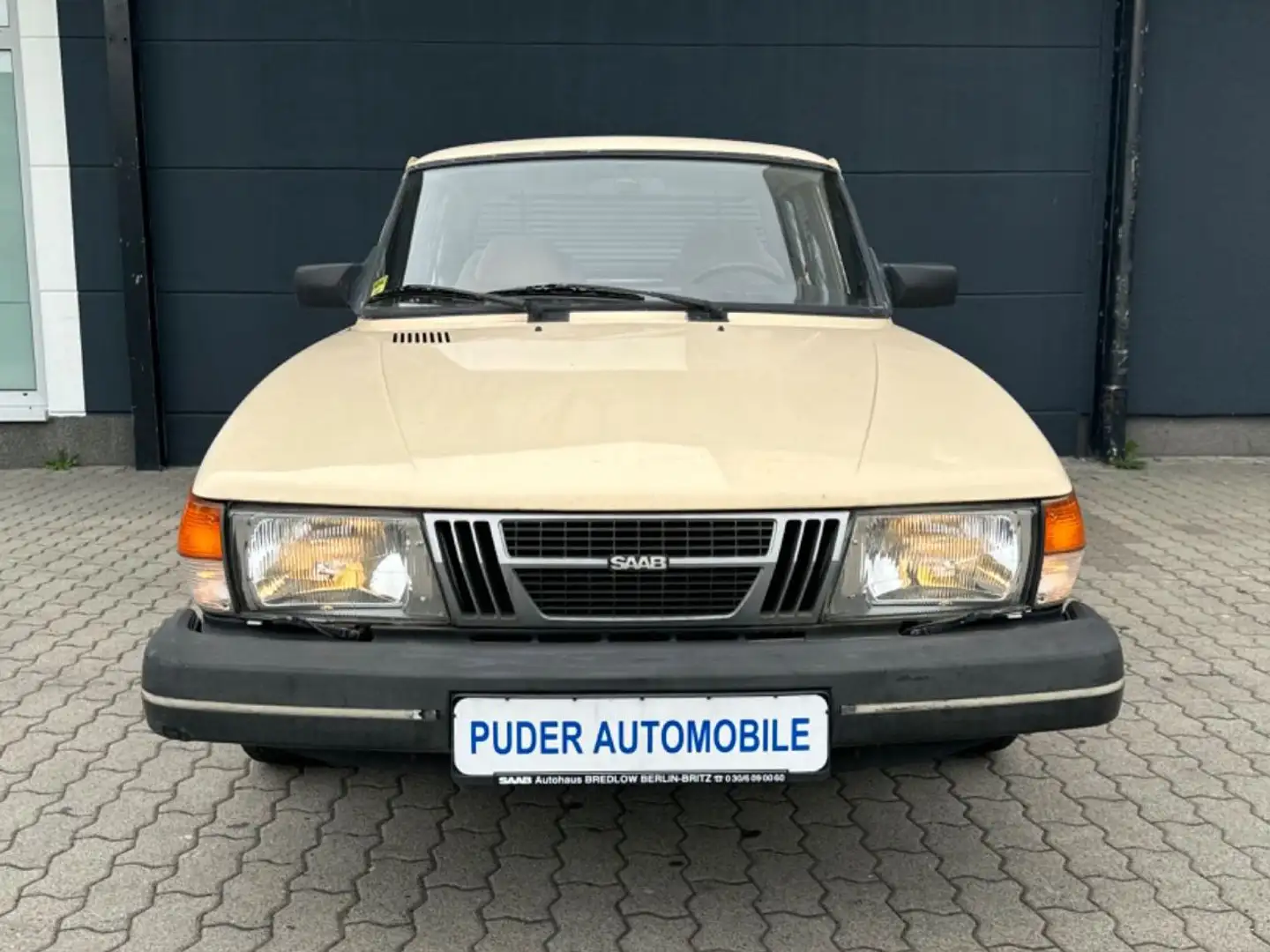 Saab 900 2.0 101PS H-Kennzeichen 2.Besitz Beige - 2