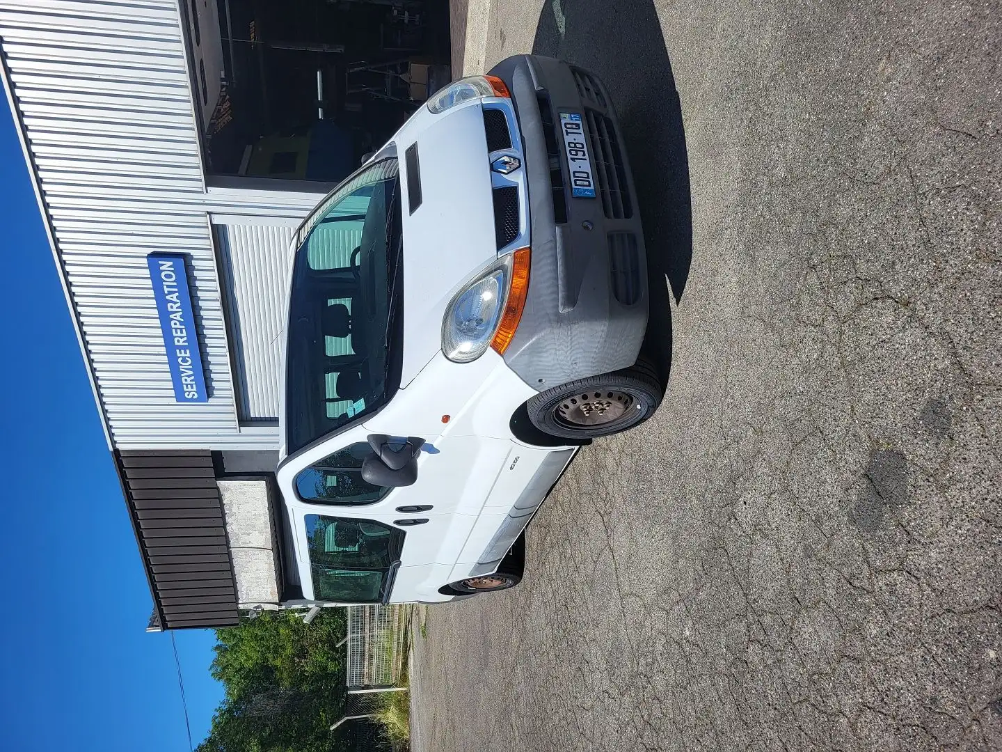 Renault Trafic L2H1 1200 1.9 DCI 100CH Blanc - 1