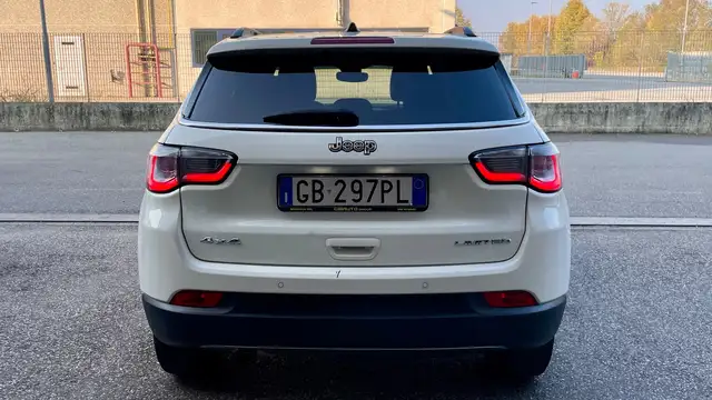 Jeep Compass view 7