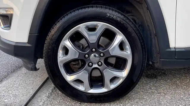 Jeep Compass view 5