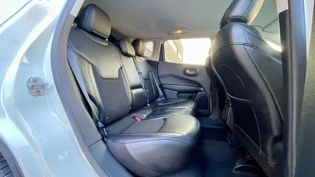 Jeep Compass view 12