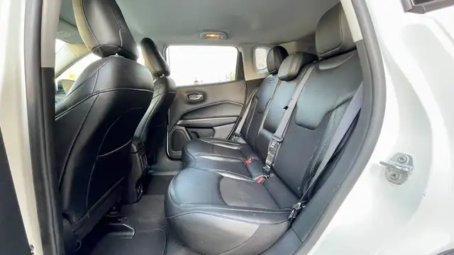 Jeep Compass view 11