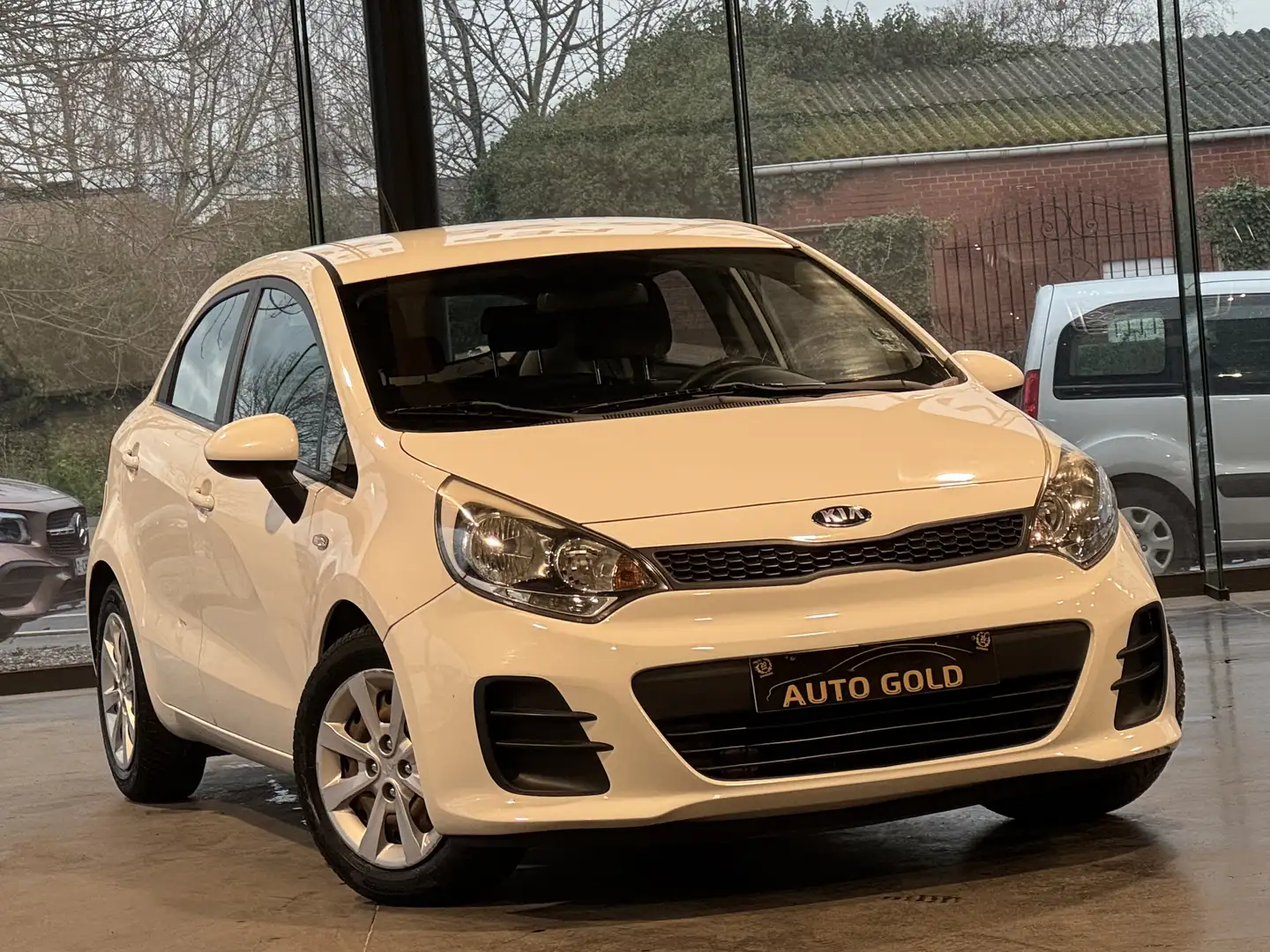 Kia Rio 1.2i/CLIMATISATION/EURO6B/5 PORTES/1PROP CARNET Wit - 2