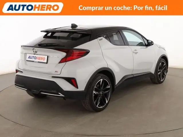 Toyota C-HR view 6