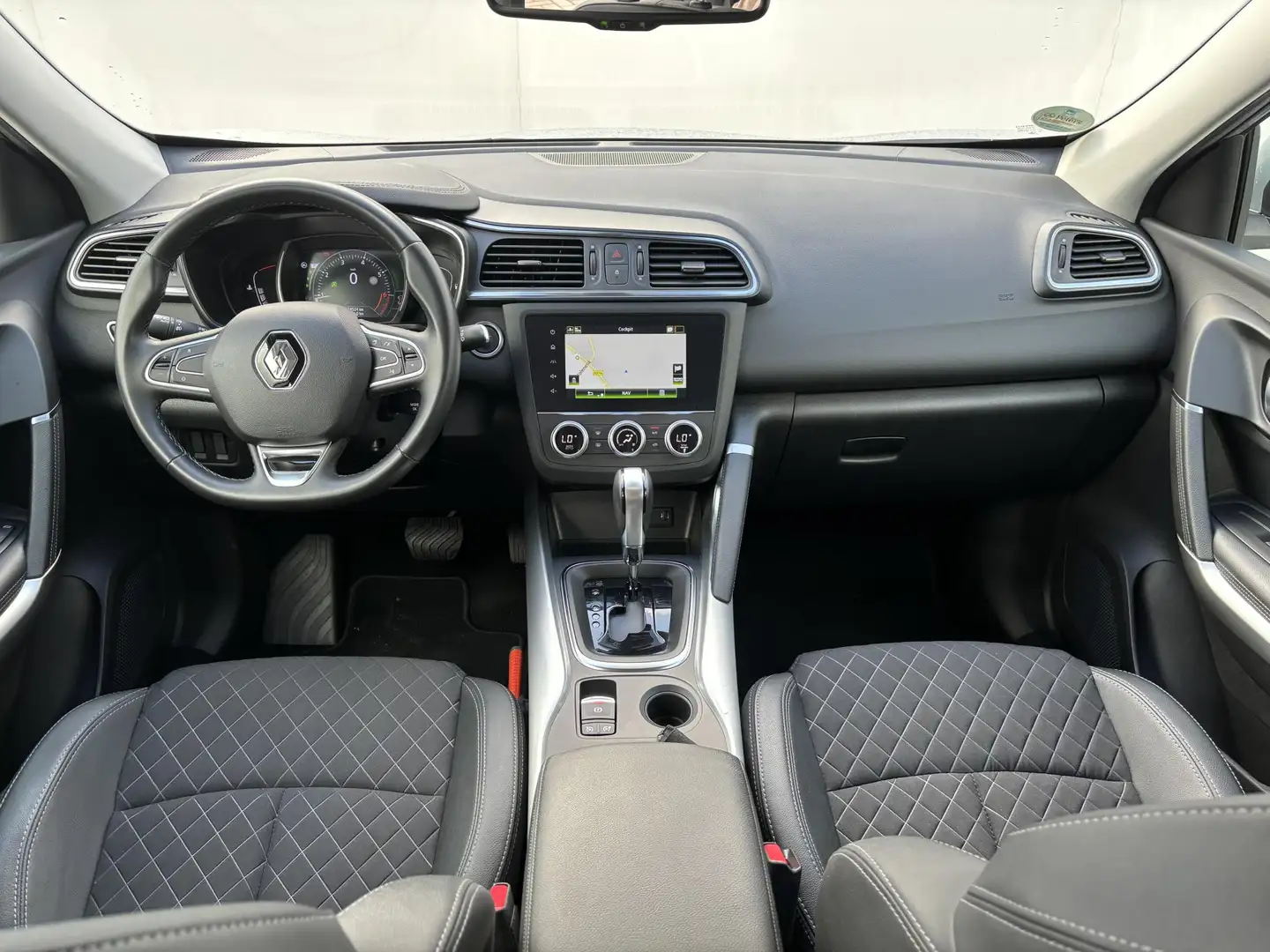 Renault Kadjar 1.3 TCe Intens / Automaat / Navigatie / Boekjes / Grijs - 2