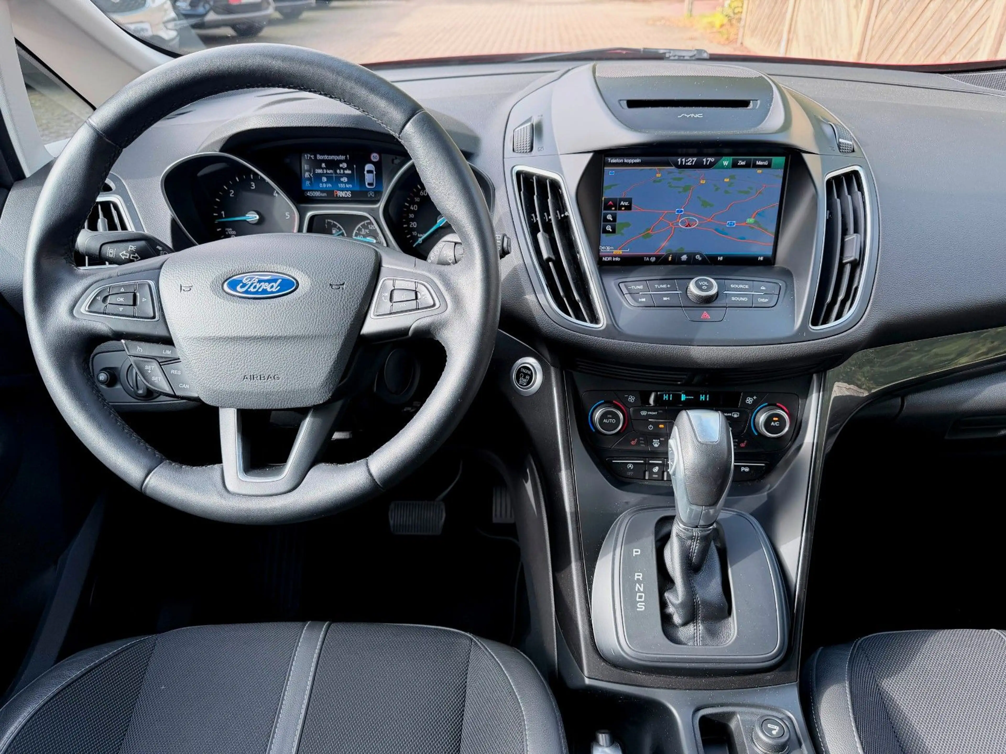 Ford C-Max Titanium°Spurhalte+Totenwinkelass.°Navi° — photo 5