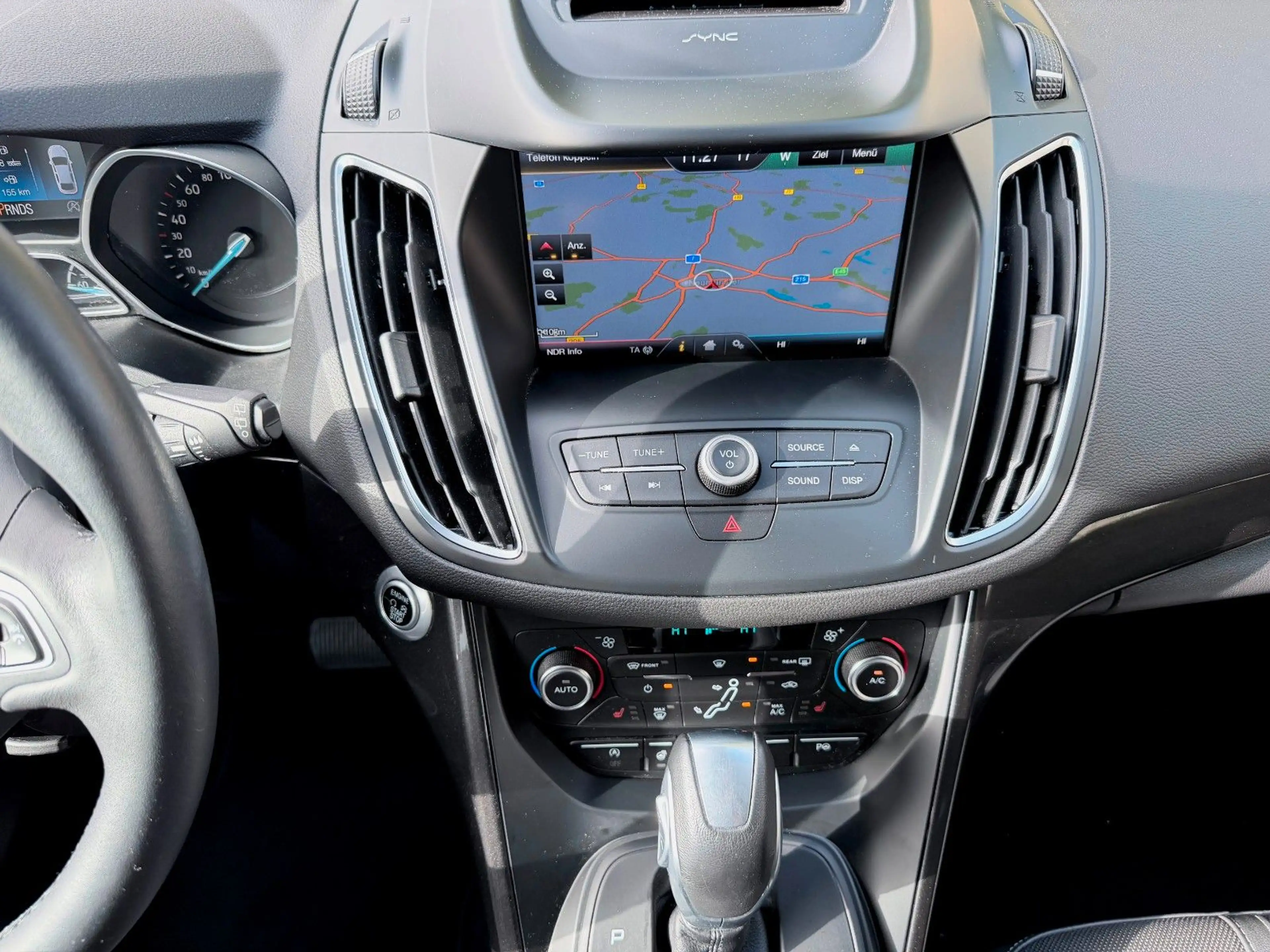 Ford C-Max Titanium°Spurhalte+Totenwinkelass.°Navi° — photo 7
