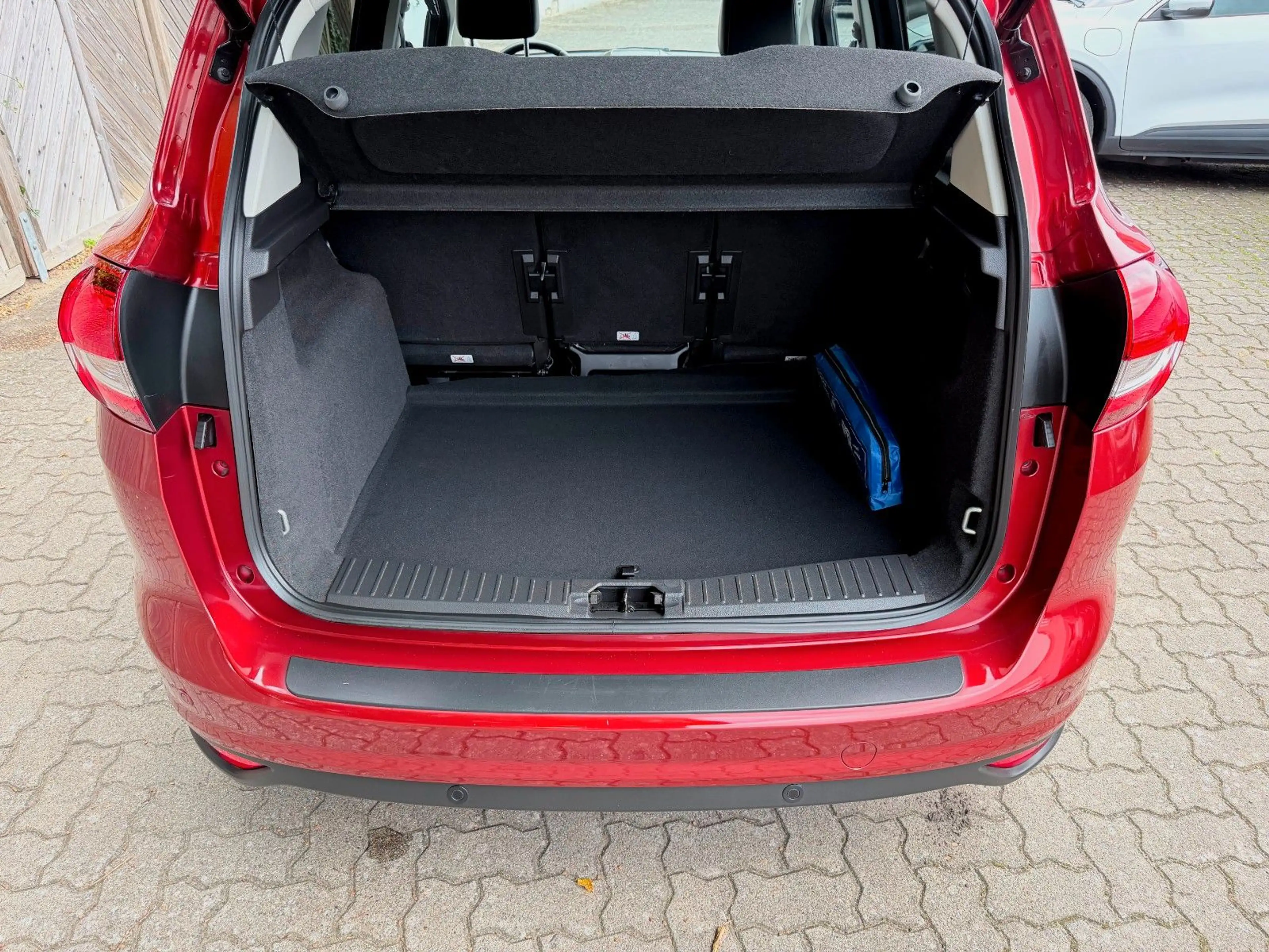 Ford C-Max Titanium°Spurhalte+Totenwinkelass.°Navi° — photo 13