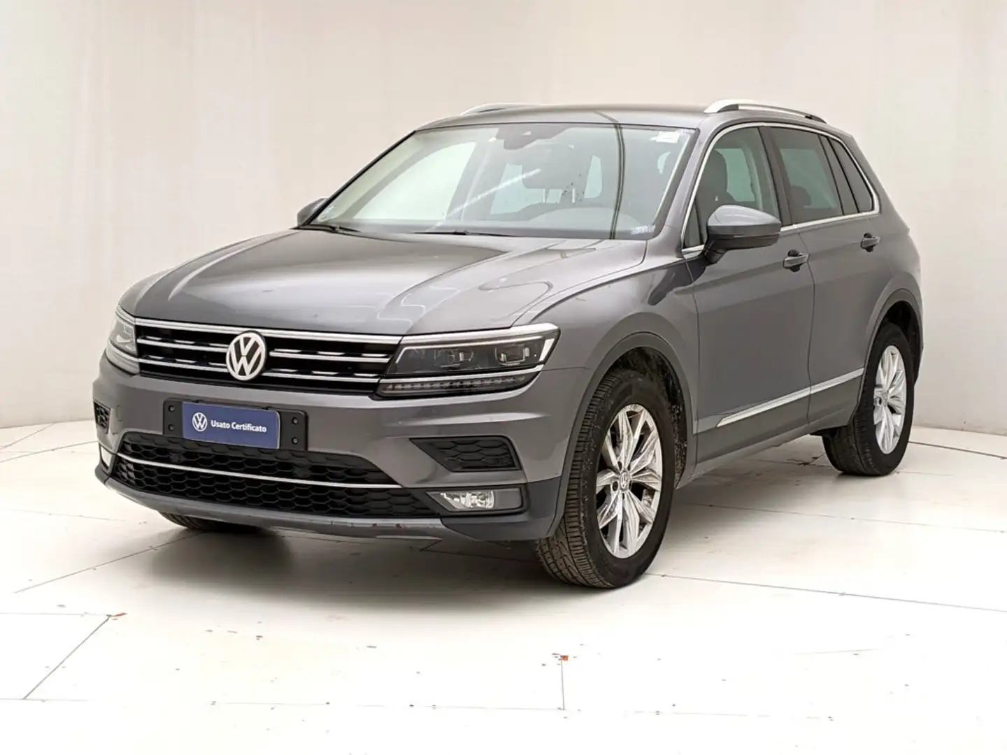 Volkswagen Tiguan 2.0 TDI SCR DSG 4MOTION Advanced BMT Grijs - 1